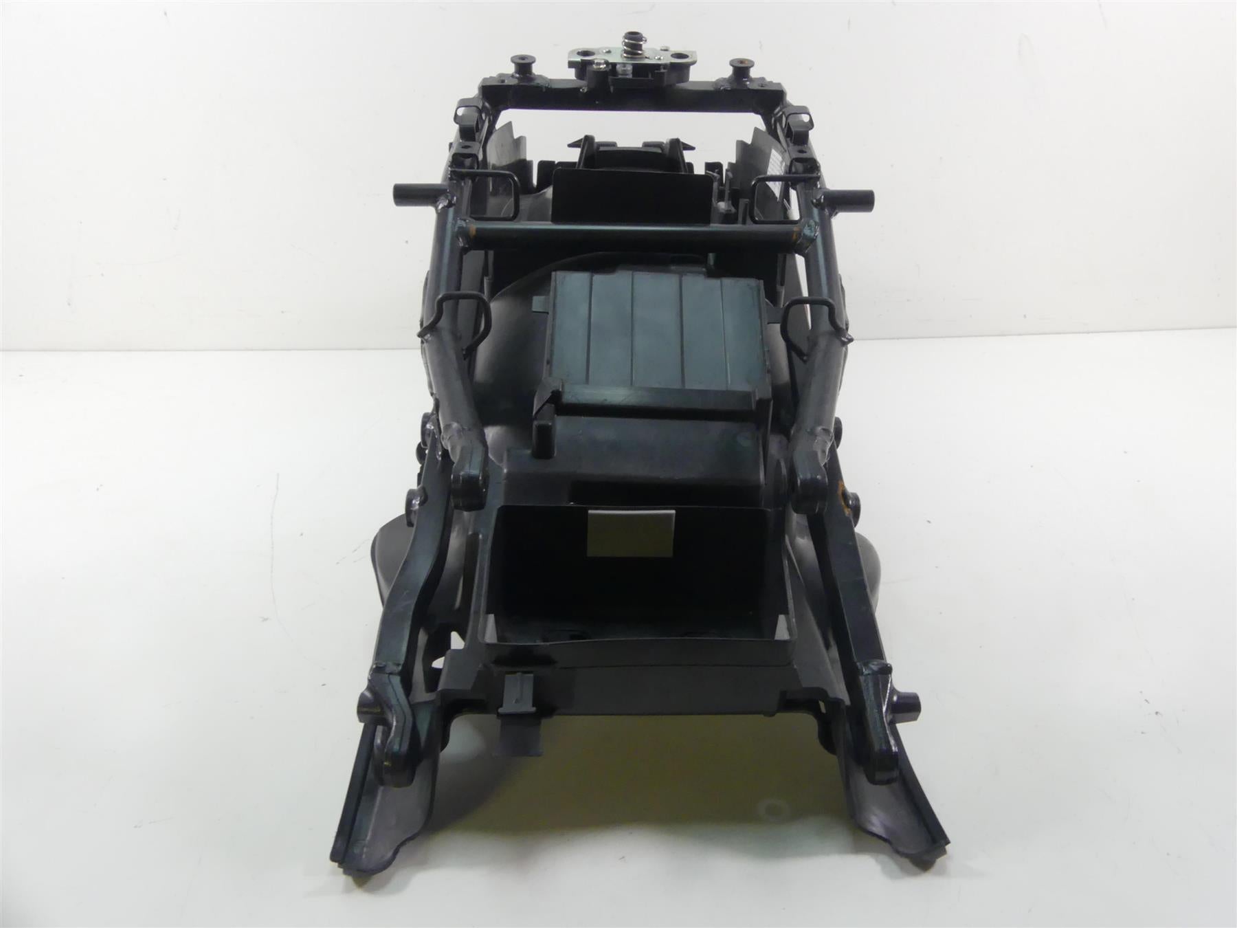 2020 Suzuki GSX1300 R Hayabusa Subframe Sub Frame Plate Holder -Read 41200-15H13 {{ shop.shopifyCountryName }} - Mototech271