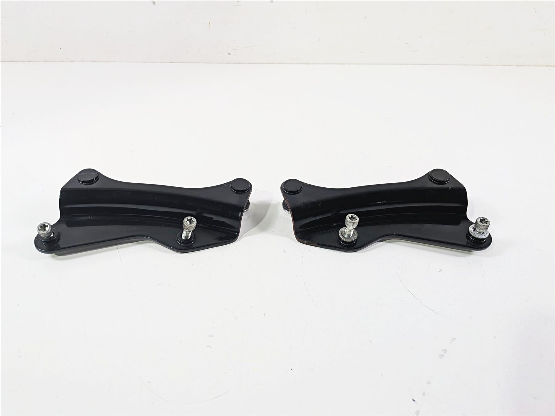 2020 Harley Touring FLTRK Road Glide 4-Point Docking Hardware Kit 52300354 {{ shop.shopifyCountryName }} - Mototech271