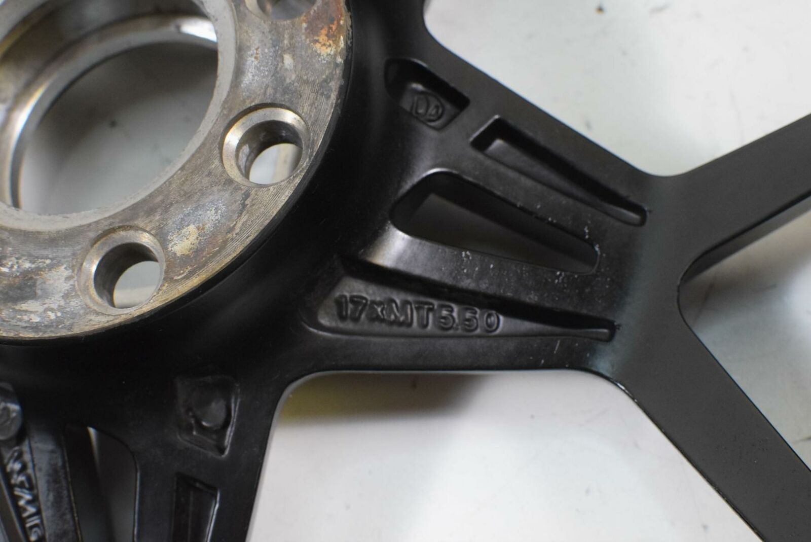 2015 MV Agusta B3 Brutale 800 Rear Straight Wheel Rim 17x5.5 8000B8336 {{ shop.shopifyCountryName }} - Mototech271