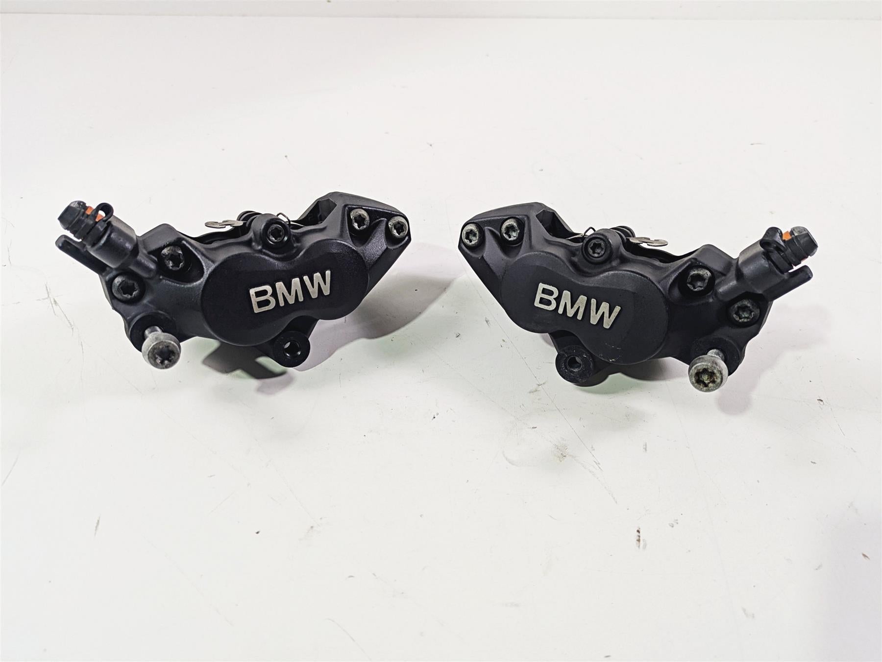 2010 BMW R1200GS K25 Brembo Front Brake Caliper Set 34117711438 34117711439