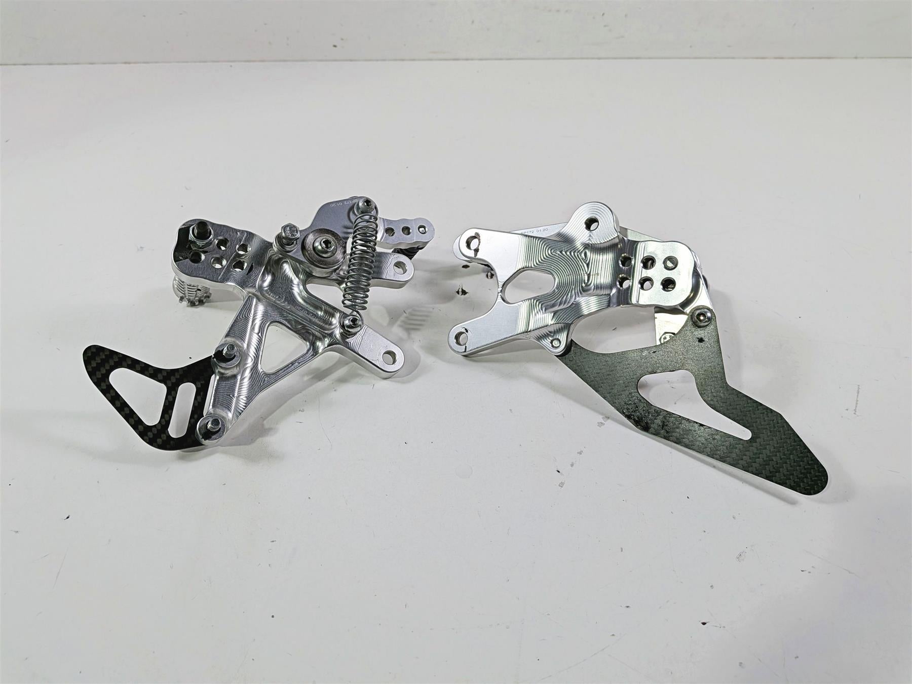 2018 Aprilia RSV4 RR Spider Adjustable Foot Peg Rear Set Reverse Shift 10.A172 {{ shop.shopifyCountryName }} - Mototech271