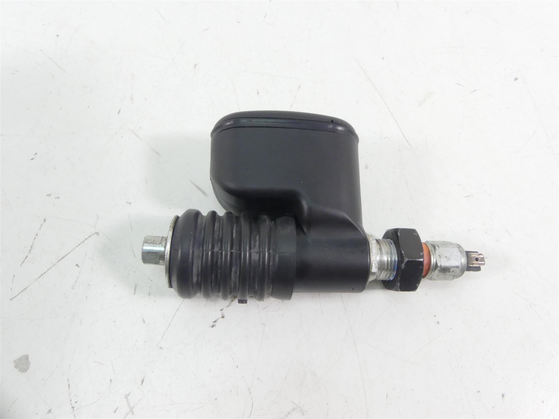 2014 Harley FXDL Dyna Low Rider Rear Brake Master Cylinder 41700065A