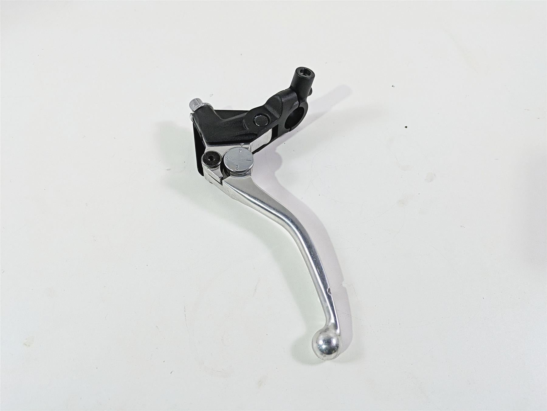 2024 Triumph Tiger 900 GT Clutch Perch & Lever T2043679 {{ shop.shopifyCountryName }} - Mototech271