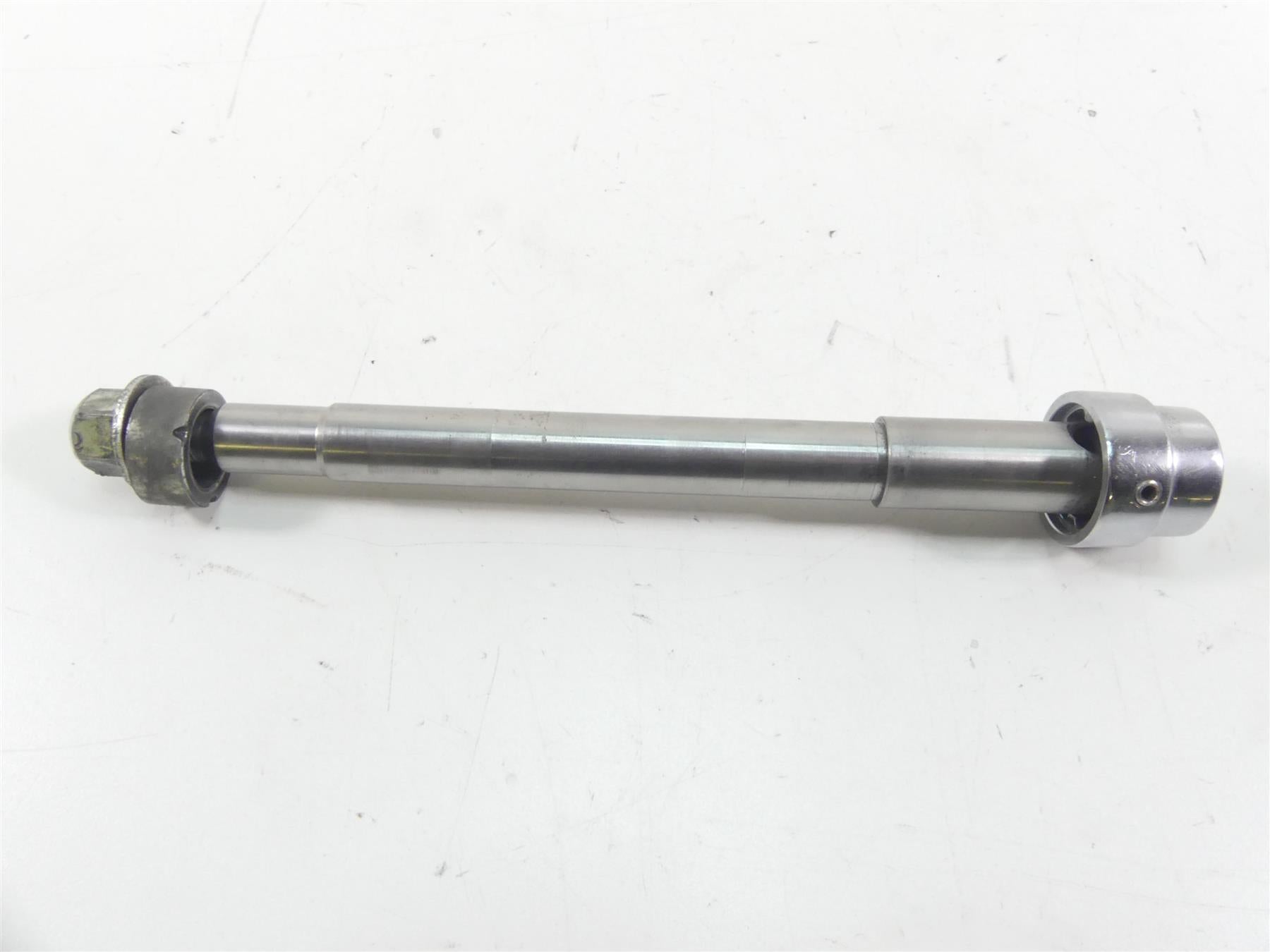 2003 Harley Dyna 100TH FXDL Low Rider Front Axle Wheel Spindle 3/4" 43895-00 {{ shop.shopifyCountryName }} - Mototech271