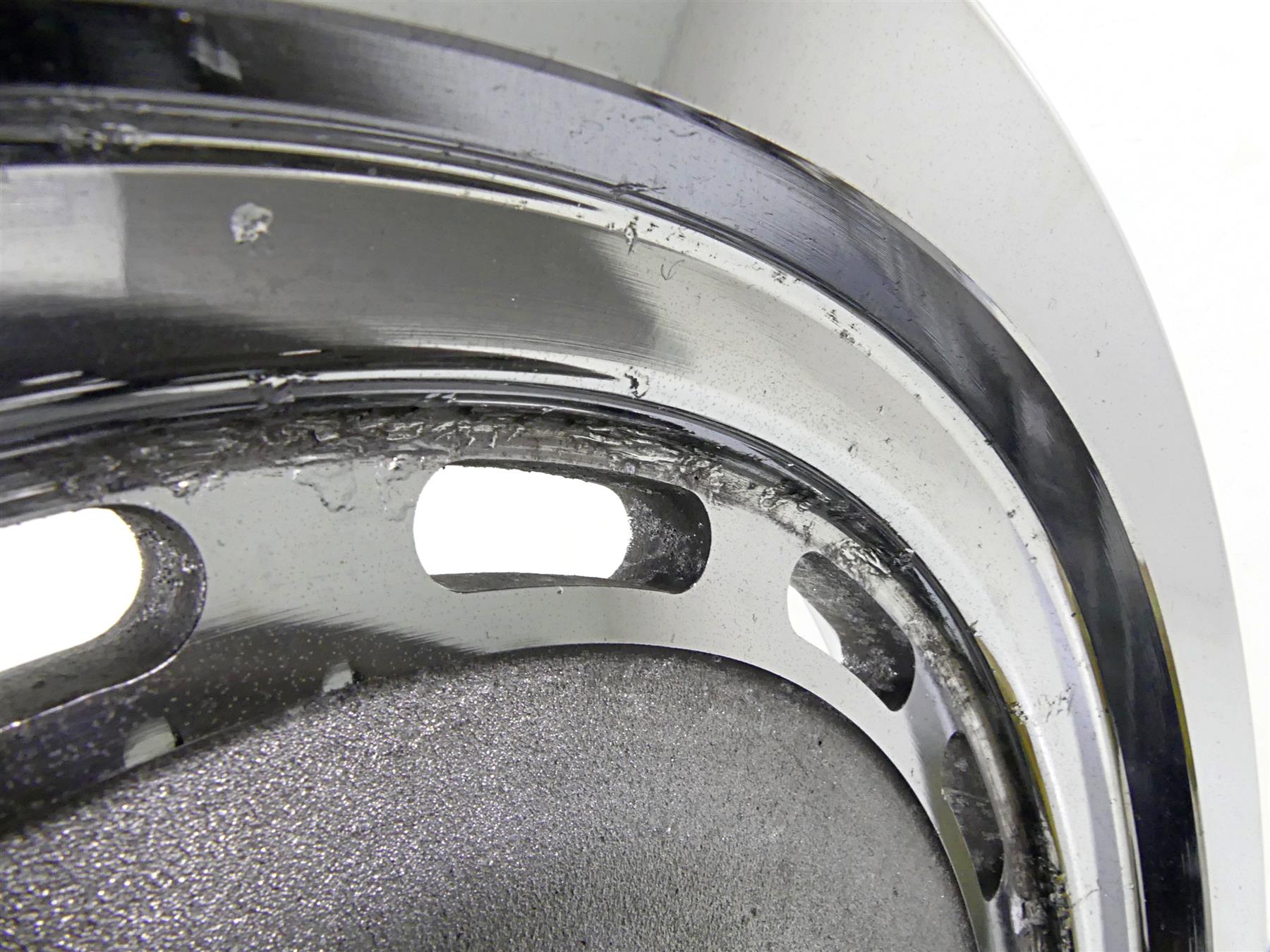 1997 Harley Sportster XL1200 C Straight 16x3 Rear Wheel Rim 41013-95 {{ shop.shopifyCountryName }} - Mototech271