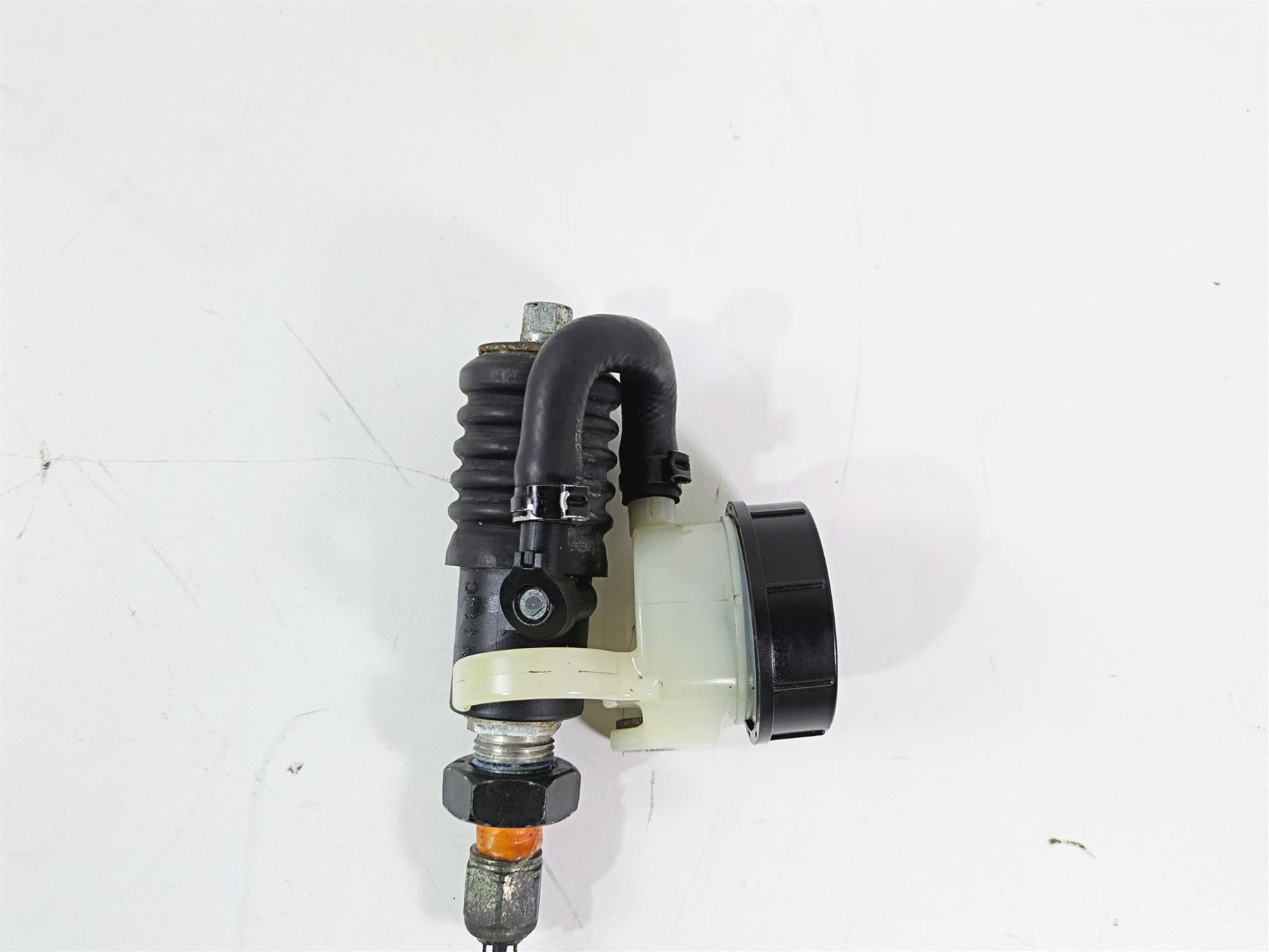 2015 Harley FXDF Dyna Fat Bob Rear Brake Master Cylinder 41700060 {{ shop.shopifyCountryName }} - Mototech271