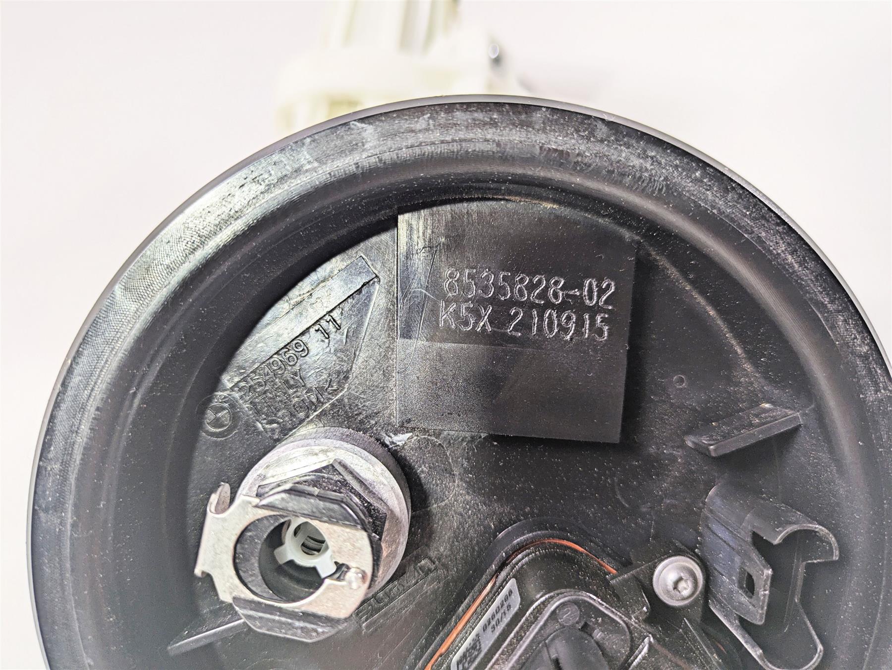 2016 BMW R1200RT K52 Fuel Gas Petrol Pump 16148532133 16148357969 {{ shop.shopifyCountryName }} - Mototech271