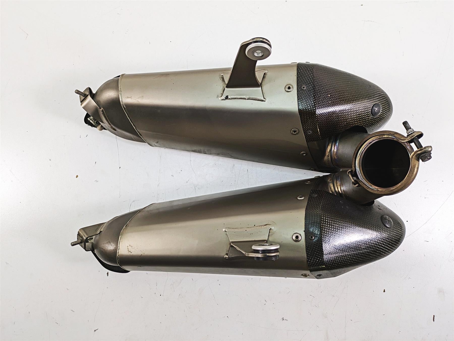 2016 Ducati Panigale 1299 S Akrapovic Exhaust Muffler Pipe Silencer 96480771A {{ shop.shopifyCountryName }} - Mototech271