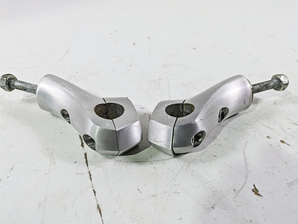 2004 Victory Kingpin Handlebar Riser Holder Set 1821325 1821325 {{ shop.shopifyCountryName }} - Mototech271