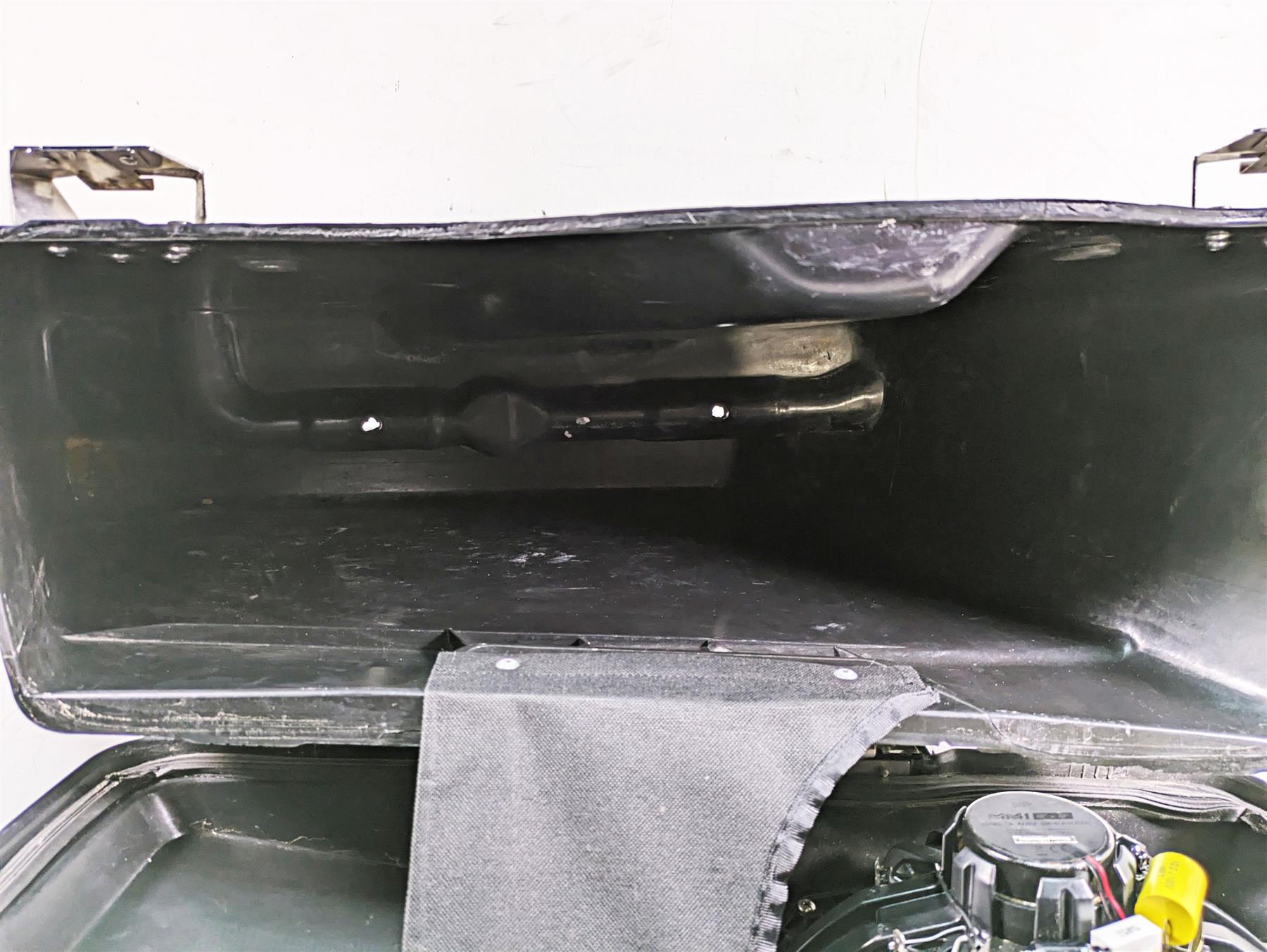 2013 Harley Touring FLHX Street Glide Right Stretched Saddlebag 90752-93 {{ shop.shopifyCountryName }} - Mototech271