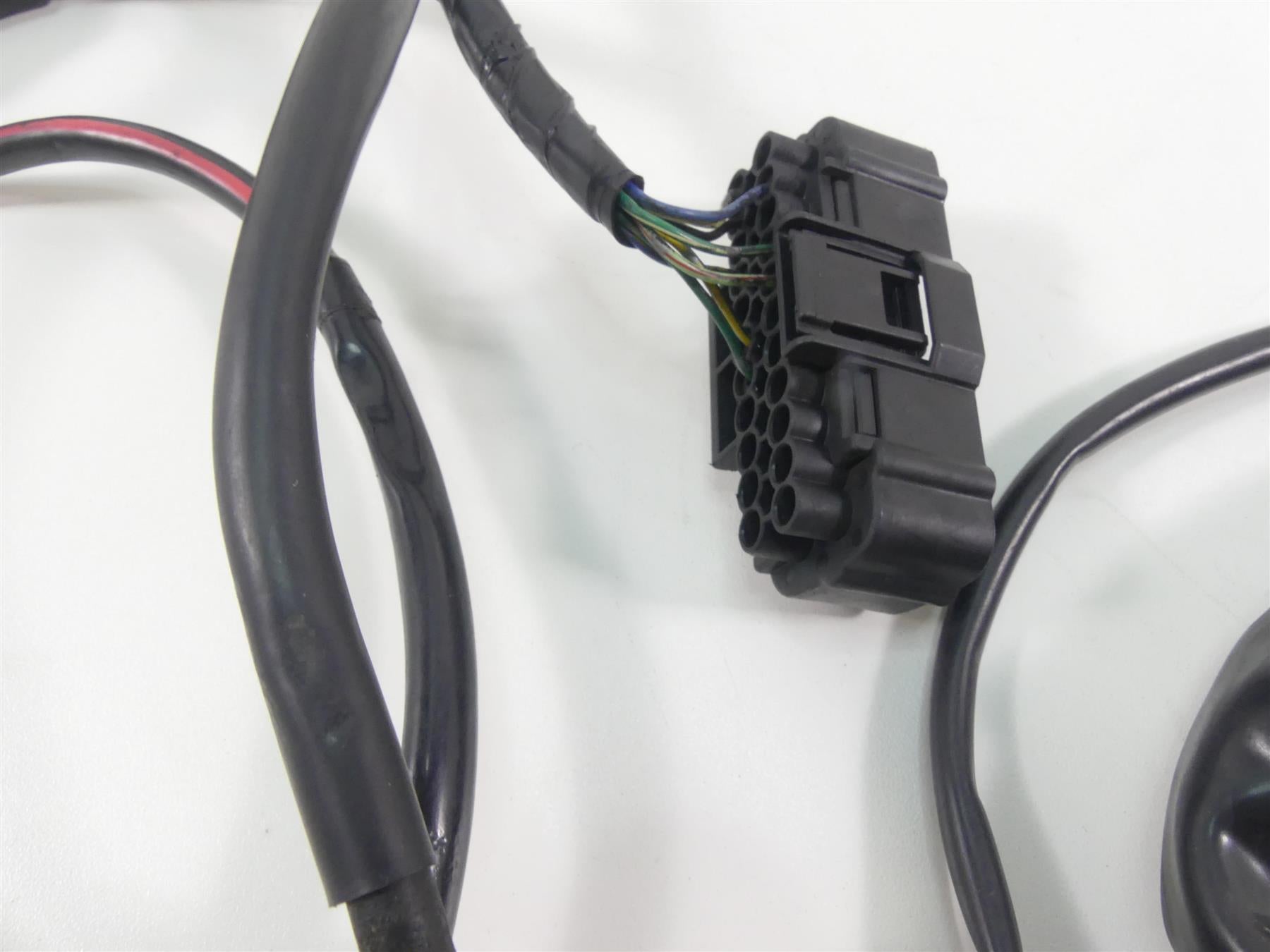 2007 Honda VT1100 C2 Shadow Main Wiring Harness Loom - No Cuts 32100-MCK-A70 {{ shop.shopifyCountryName }} - Mototech271