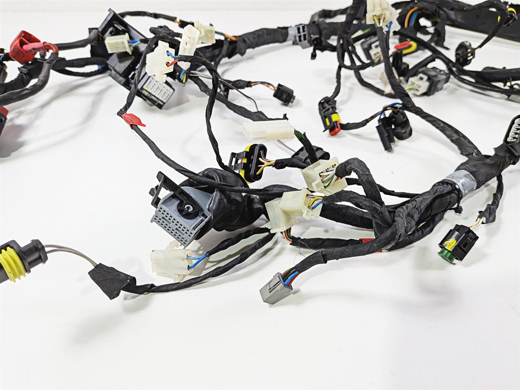 2014 Aprilia RSV4 RR Factory Main Wiring Harness Loom - No Cuts 2D000061 {{ shop.shopifyCountryName }} - Mototech271