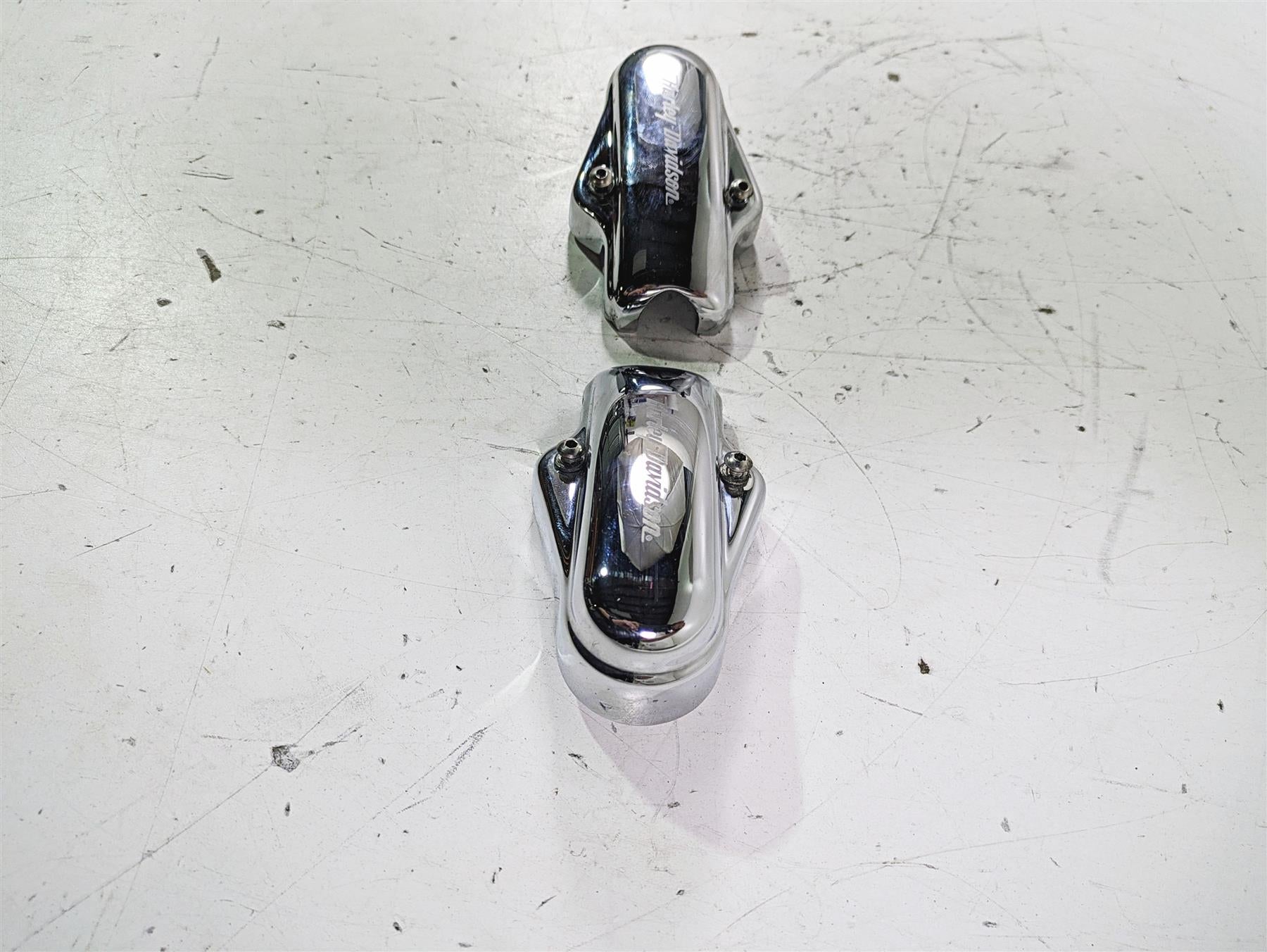 2005 Harley Softail FLSTFSE CVO Fat Boy Rear Axle Covers & Mounts 44500-03 {{ shop.shopifyCountryName }} - Mototech271