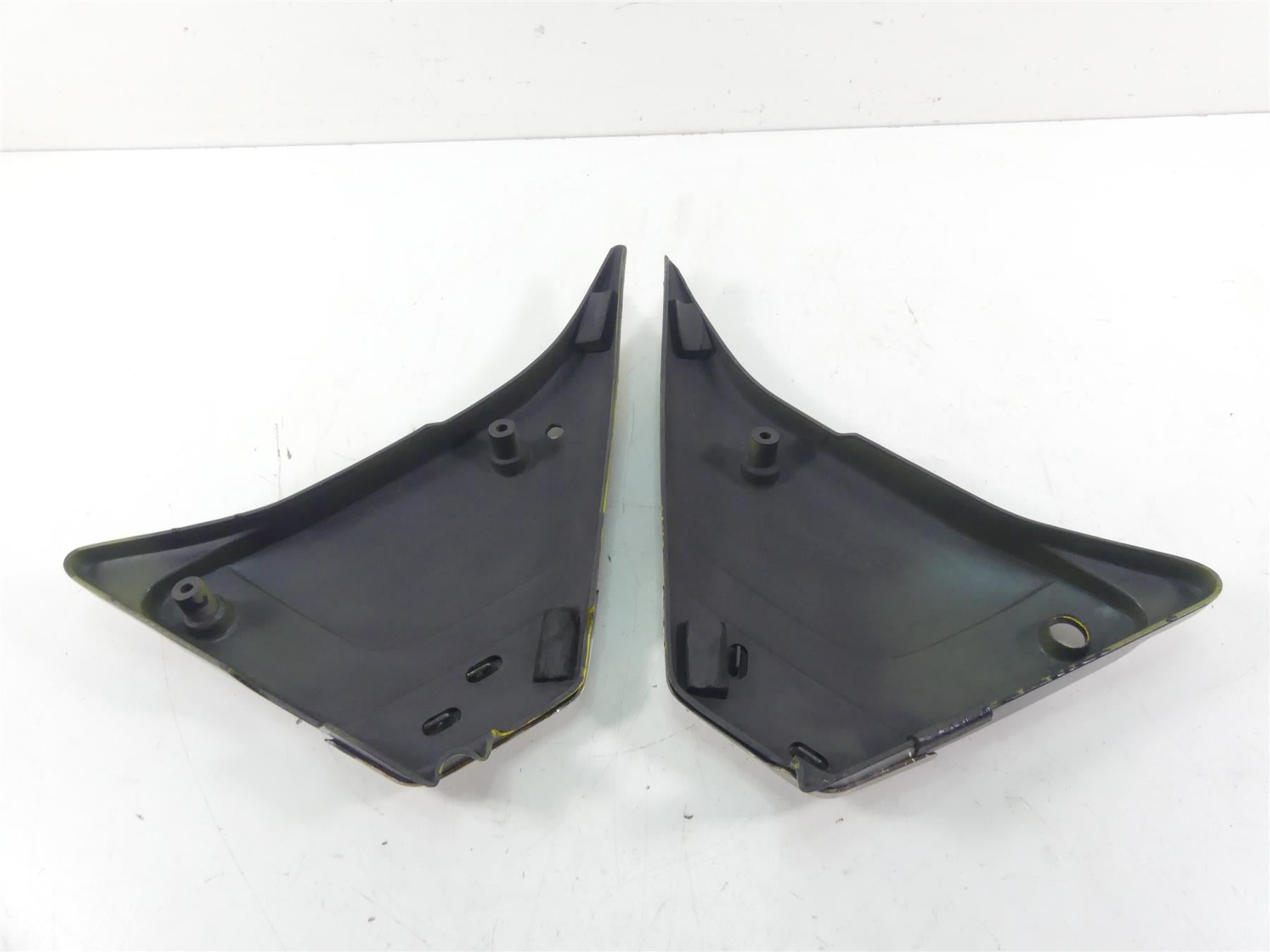 2000 Harley Dyna FXR4 CVO Super Glide Side Cover Fairing Set - Read 66421-99 {{ shop.shopifyCountryName }} - Mototech271