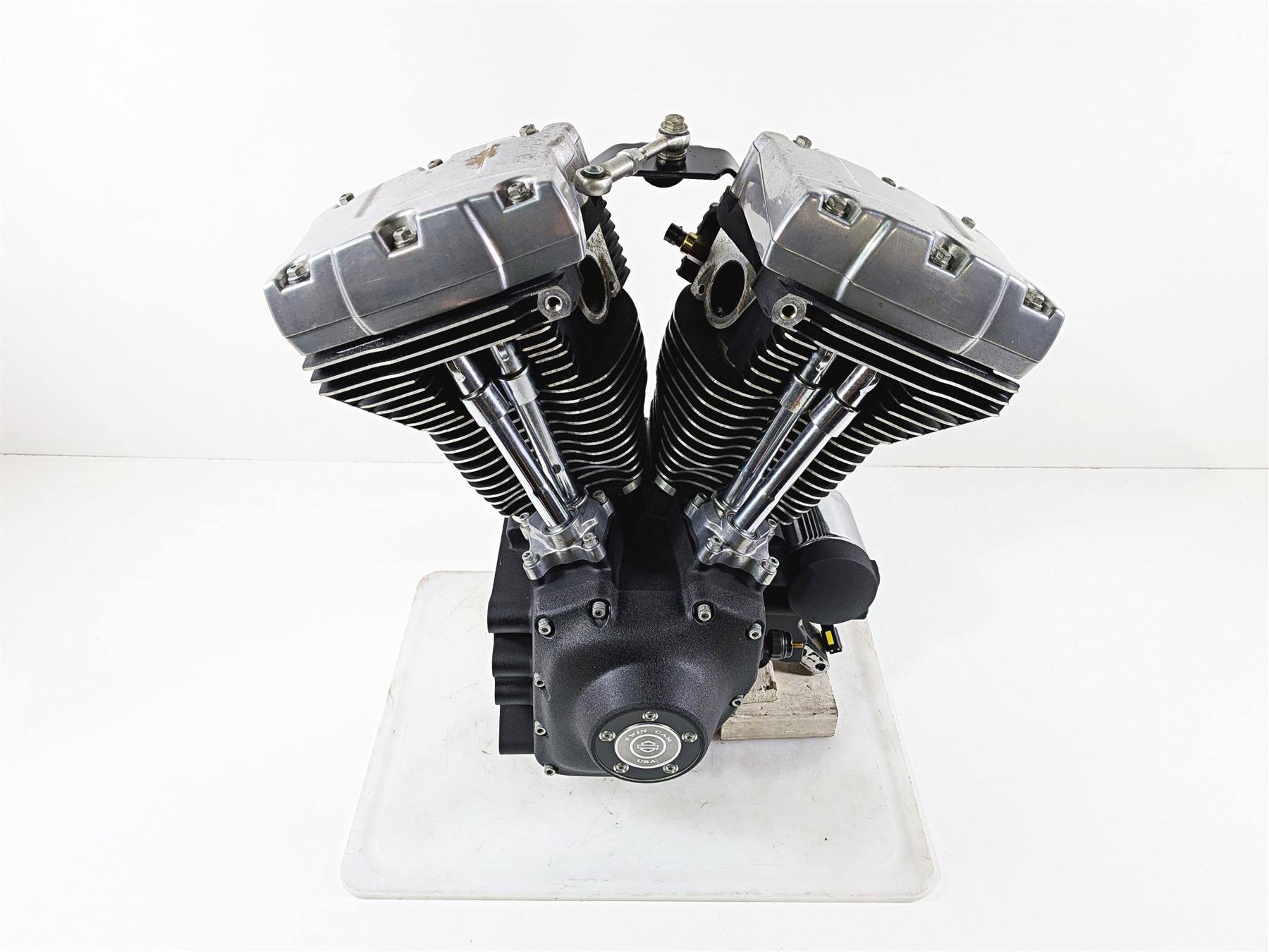 2011 Harley FXDF Dyna Fat Bob Running 96 Engine Motor 2K Only - Video 19587-13C {{ shop.shopifyCountryName }} - Mototech271