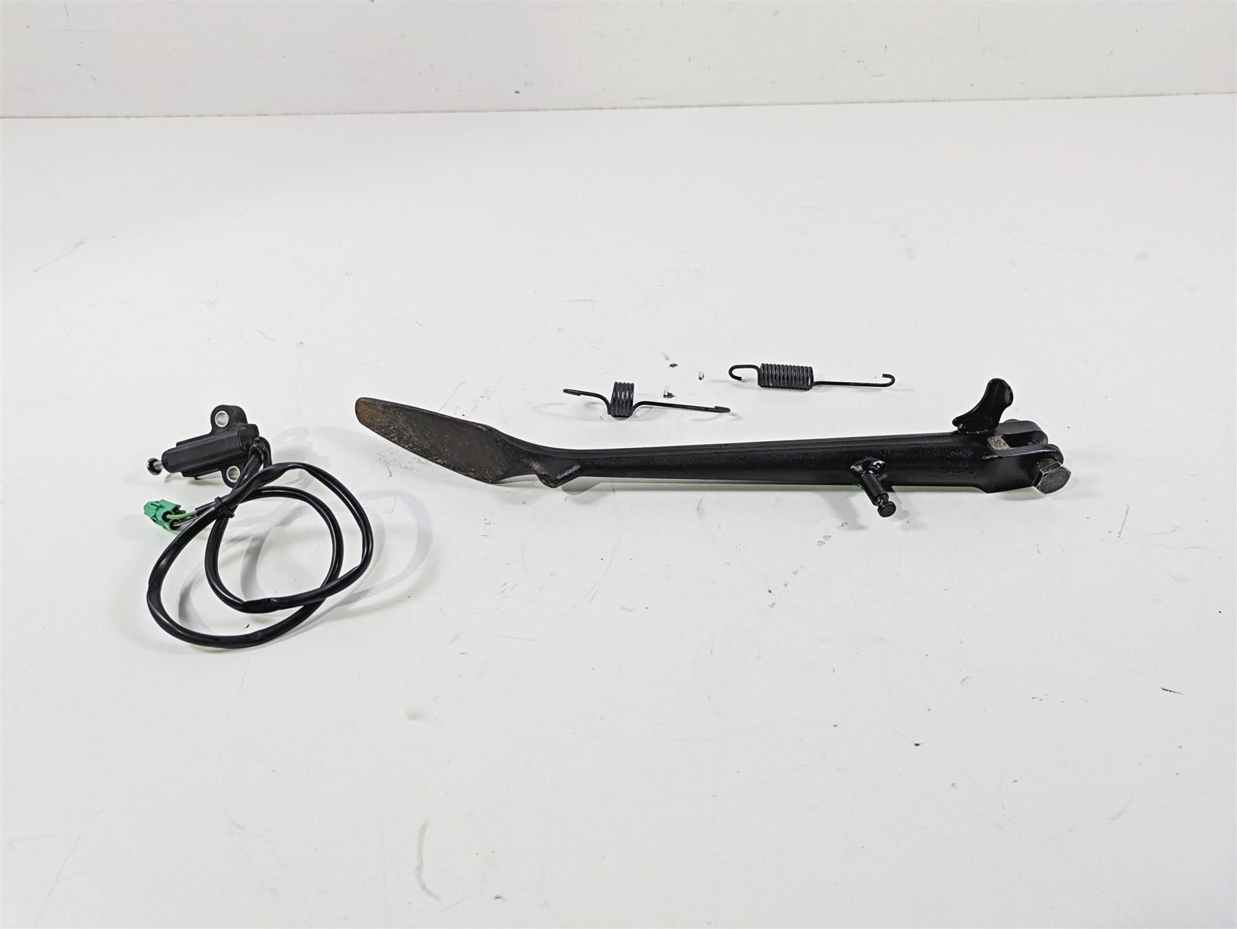 2019 Suzuki M109R VZR1800 Boulevard Side Kickstand Kick Stand 42310-48G20 {{ shop.shopifyCountryName }} - Mototech271