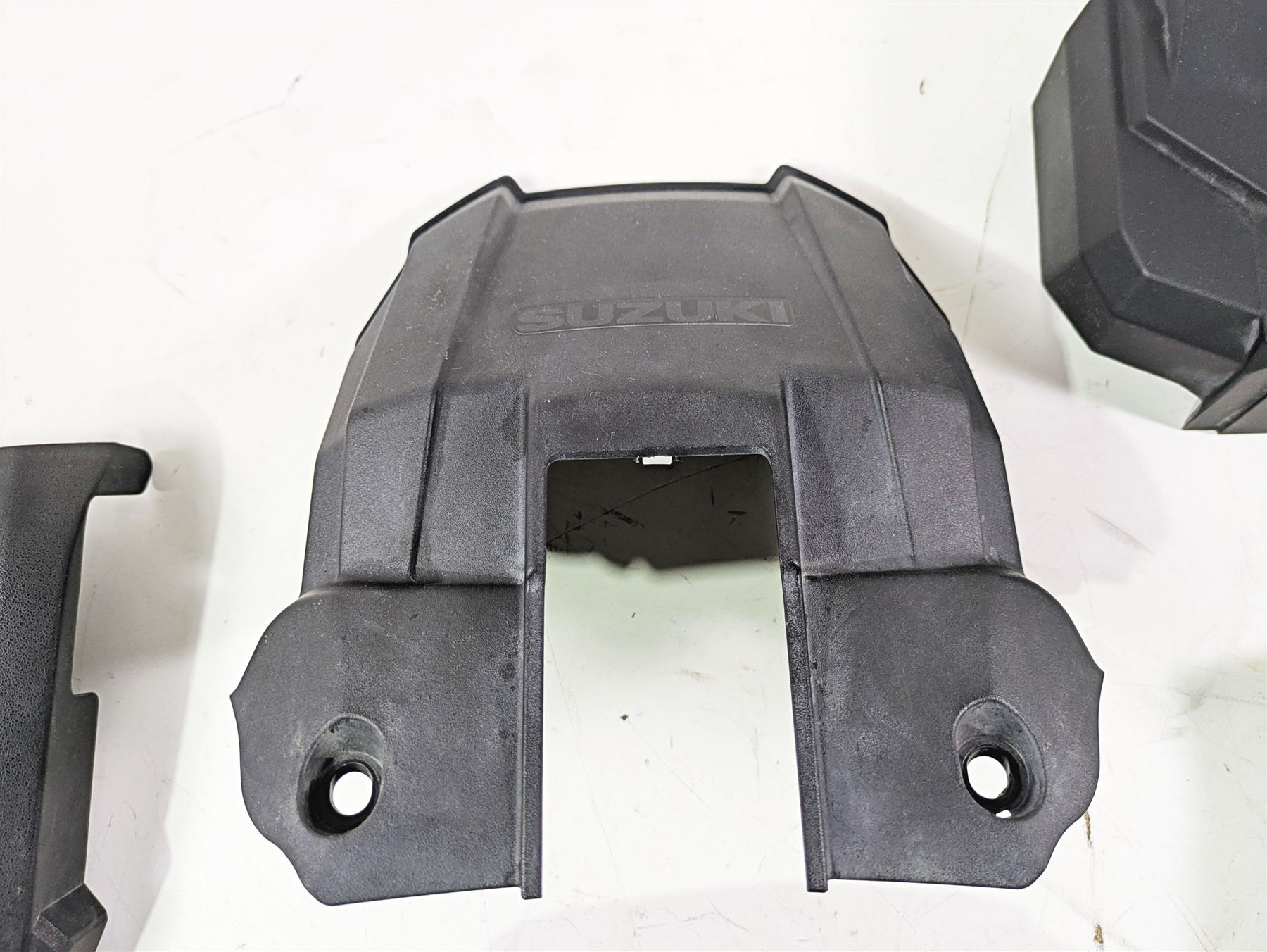 2020 Suzuki V-Strom 1050 XT Plastic Infill Cover Set 43585-31J0 18576-06L00 {{ shop.shopifyCountryName }} - Mototech271