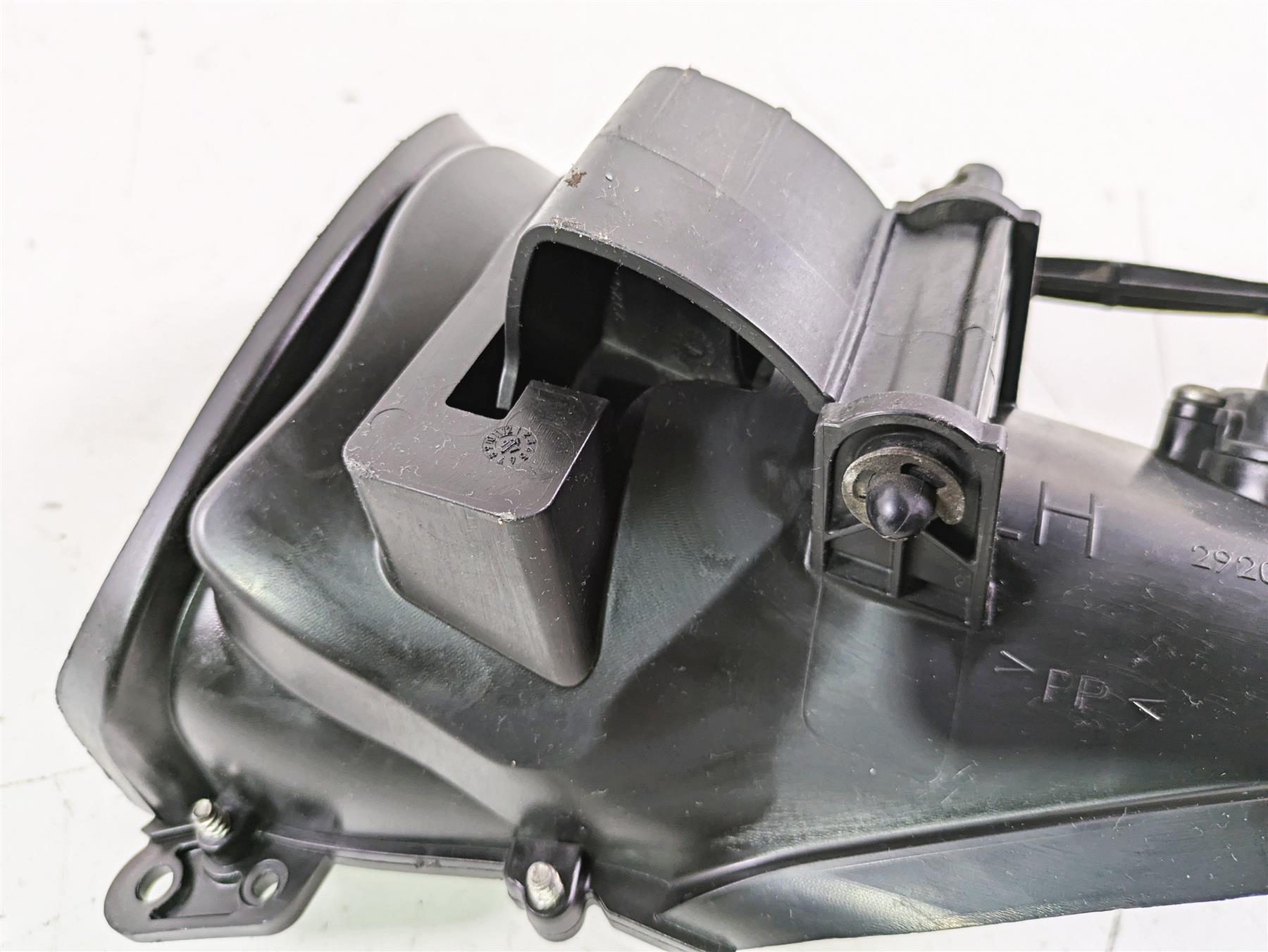 2016 Harley Touring FLTRX Road Glide Left Air Duct Vent Part 29200070 {{ shop.shopifyCountryName }} - Mototech271