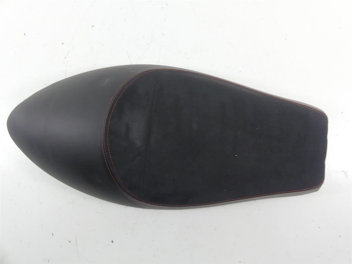 2017 Triumph Thruxton 1200 R Nice Front Rider Driver Seat Saddle T2307854 {{ shop.shopifyCountryName }} - Mototech271