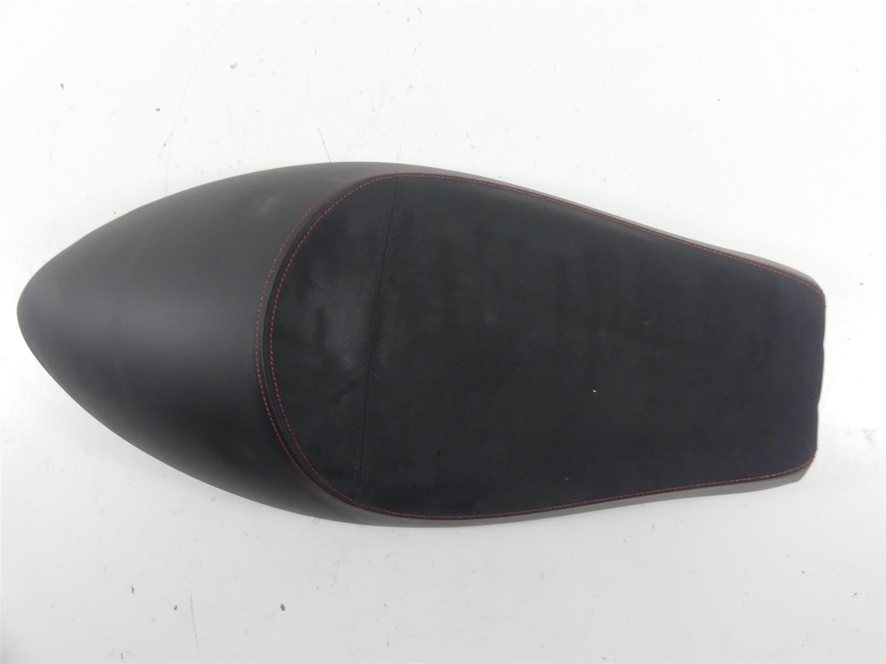 2017 Triumph Thruxton 1200 R Nice Front Rider Driver Seat Saddle T2307854 {{ shop.shopifyCountryName }} - Mototech271