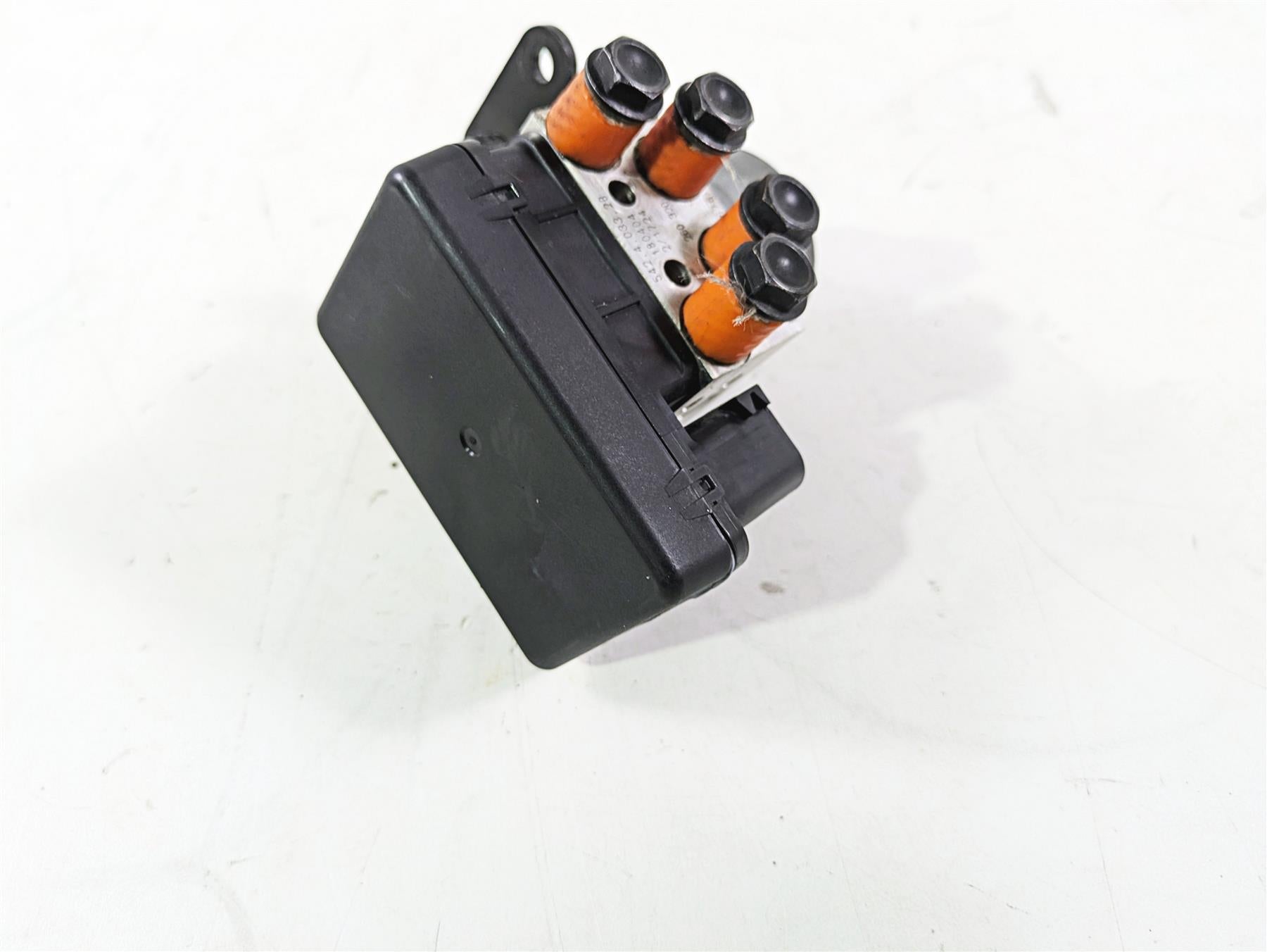 2018 Ducati Hypermotard 939 SP Abs Brake Pump Module Unit 54240402A {{ shop.shopifyCountryName }} - Mototech271