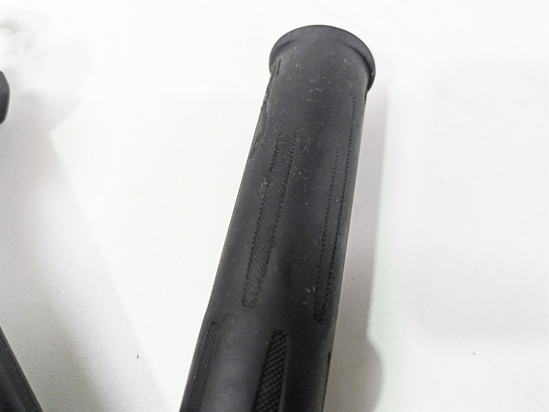2014 BMW K1600 GTL K48 Left Right Heated Hand Grip Set 61317723713 61318522472 {{ shop.shopifyCountryName }} - Mototech271