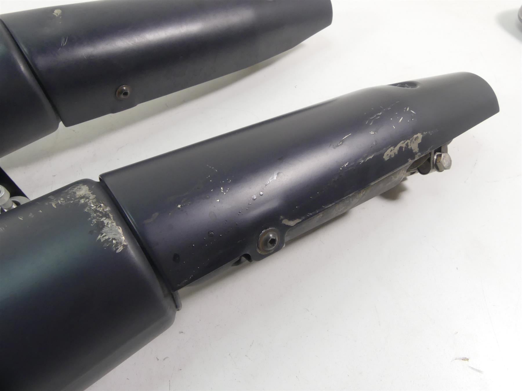2019 Moto Guzzi V7 III Stone 750 Exhaust Muffler Pipes Set 2B0048485 2B0048475 {{ shop.shopifyCountryName }} - Mototech271