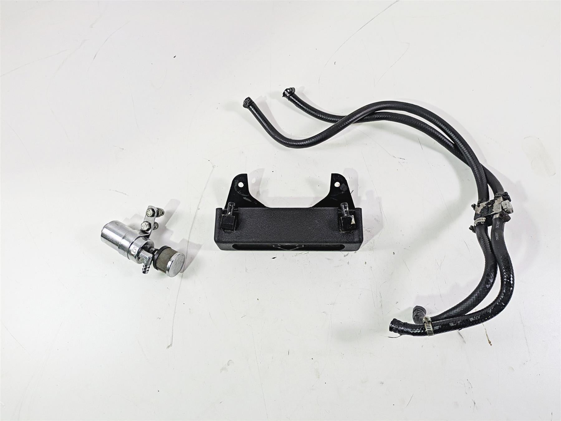 2001 Harley Touring FLHX Street Glide Oil Cooler & catch Breather Pan Set 928-567-5245