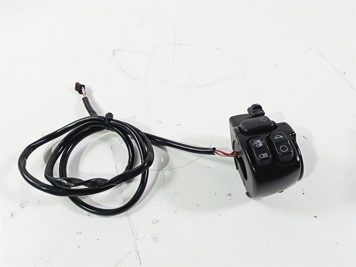 2017 Harley FLS Softail Slim Left Hand Cruise Control Switch 71500292 {{ shop.shopifyCountryName }} - Mototech271