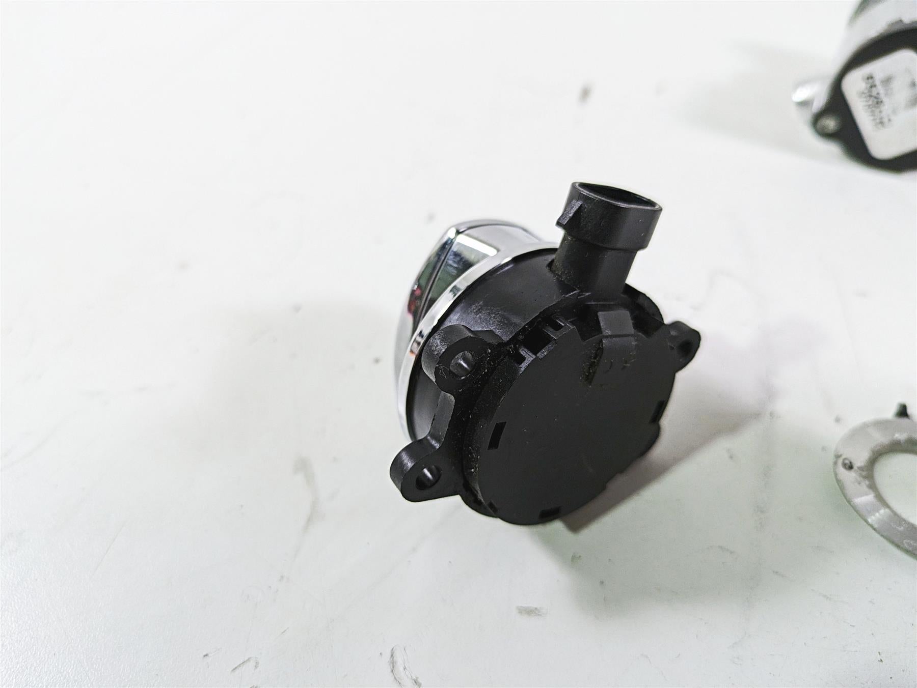 2012 Harley FLD Dyna Switchback Ignition Switch Saddlebag Key Lock Set 71304-04 {{ shop.shopifyCountryName }} - Mototech271