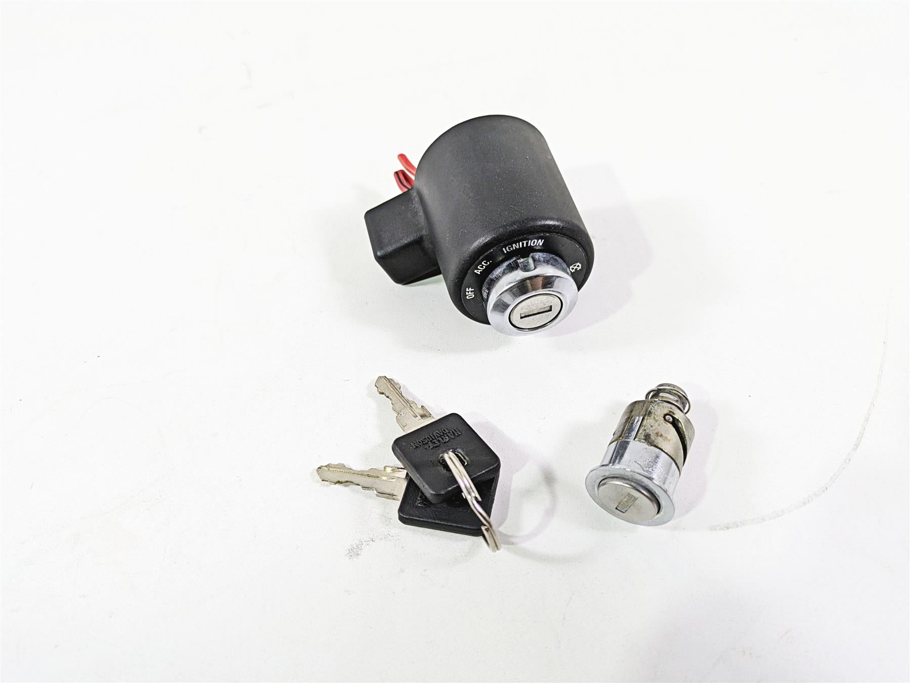 2009 Harley XR1200 Sportster Ignition Switch Steering Lock Key Set 48154-05 {{ shop.shopifyCountryName }} - Mototech271