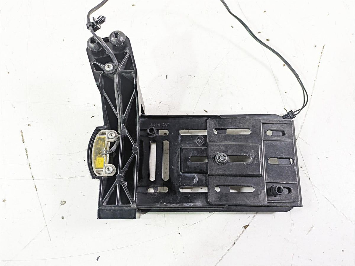 2012 Harley VRSCF Muscle V Rod Side License Plate Holder & Light 69390-09 {{ shop.shopifyCountryName }} - Mototech271