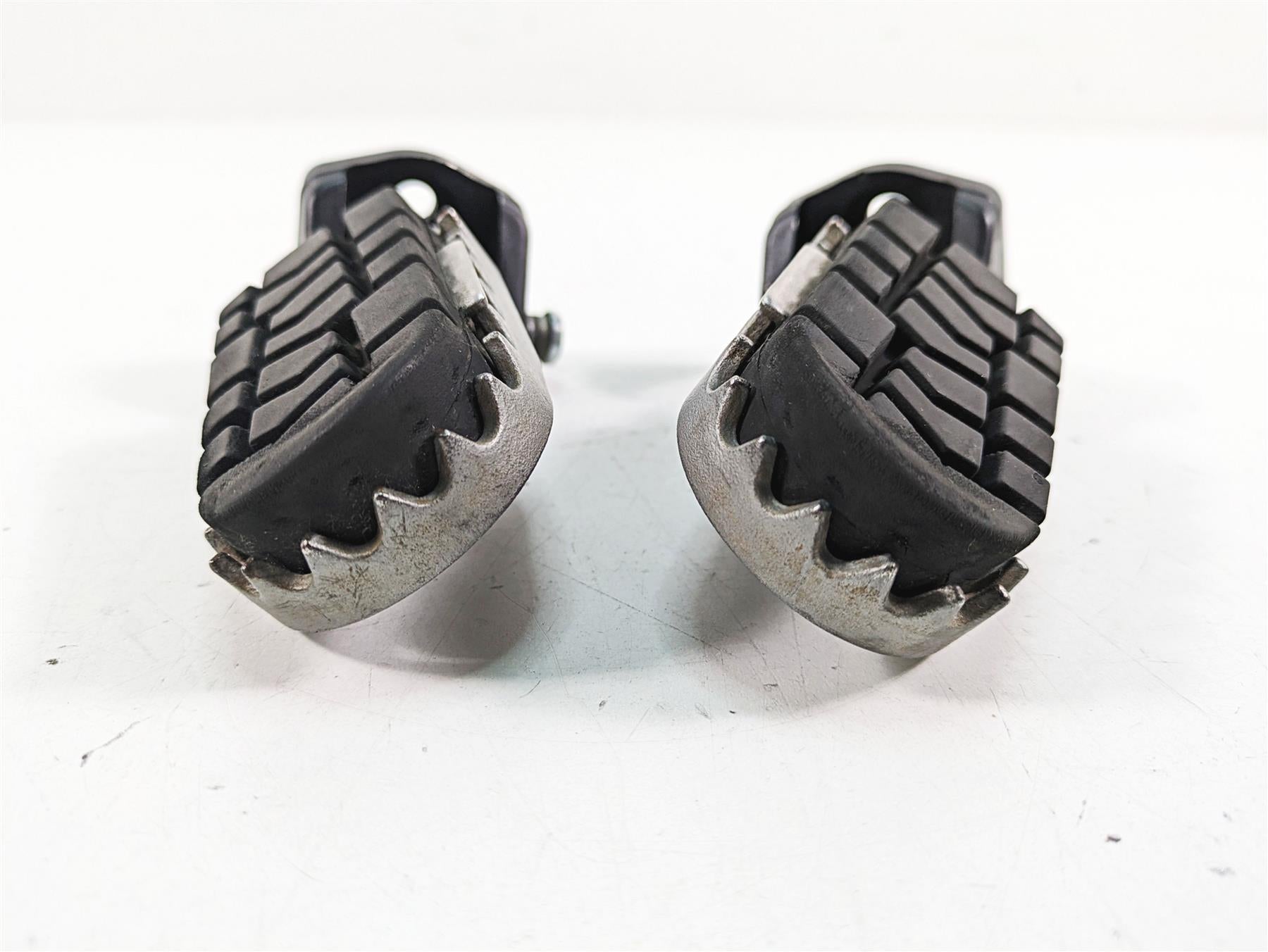 2020 KTM 1290 Super Adventure R Front Rider Driver Footpeg Set 60003040133 {{ shop.shopifyCountryName }} - Mototech271