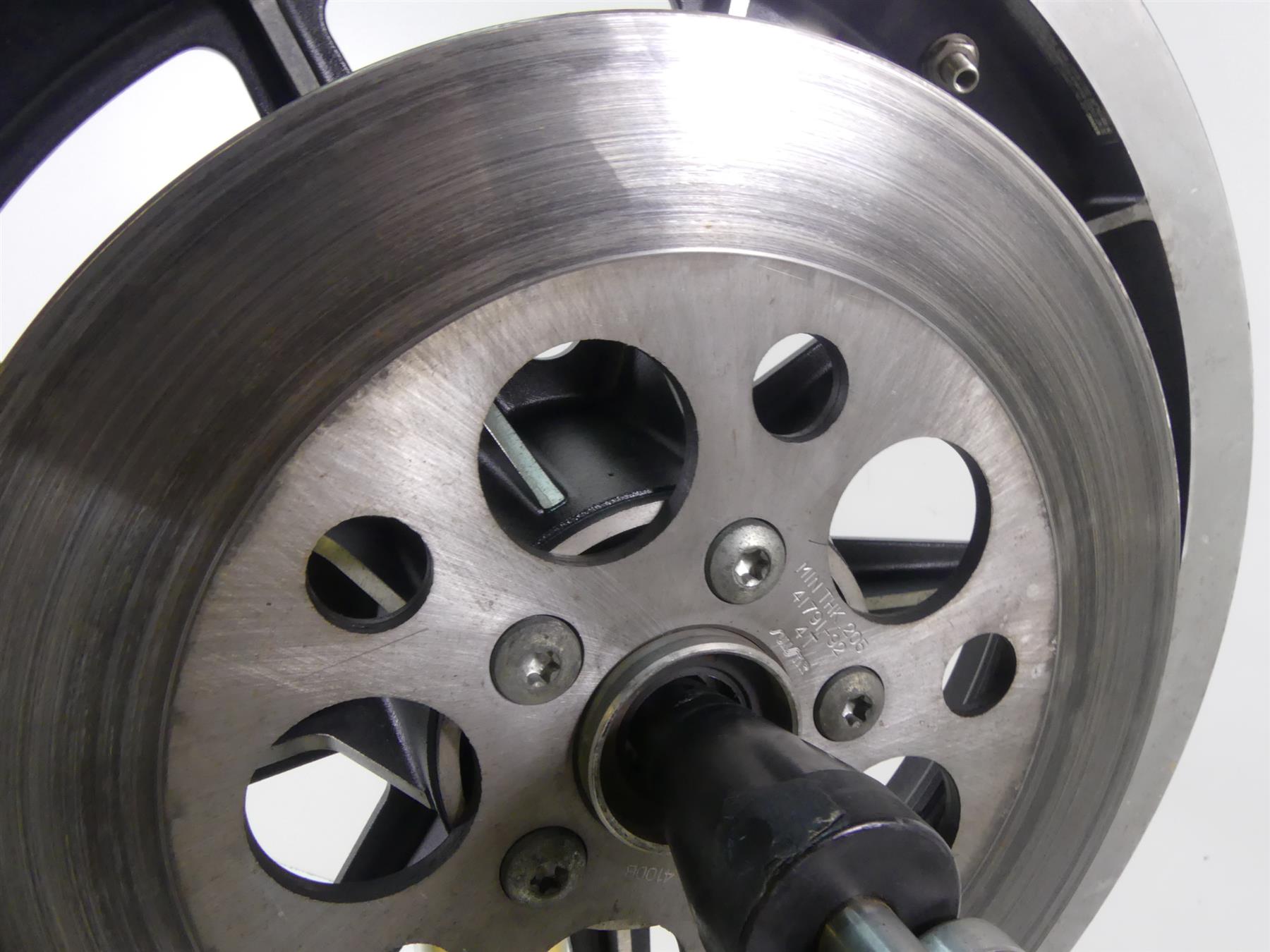1995 Harley Dyna FXDL Low Rider Straight 9 Spoke Rear Wheel Rim 16x3 41015-86 {{ shop.shopifyCountryName }} - Mototech271