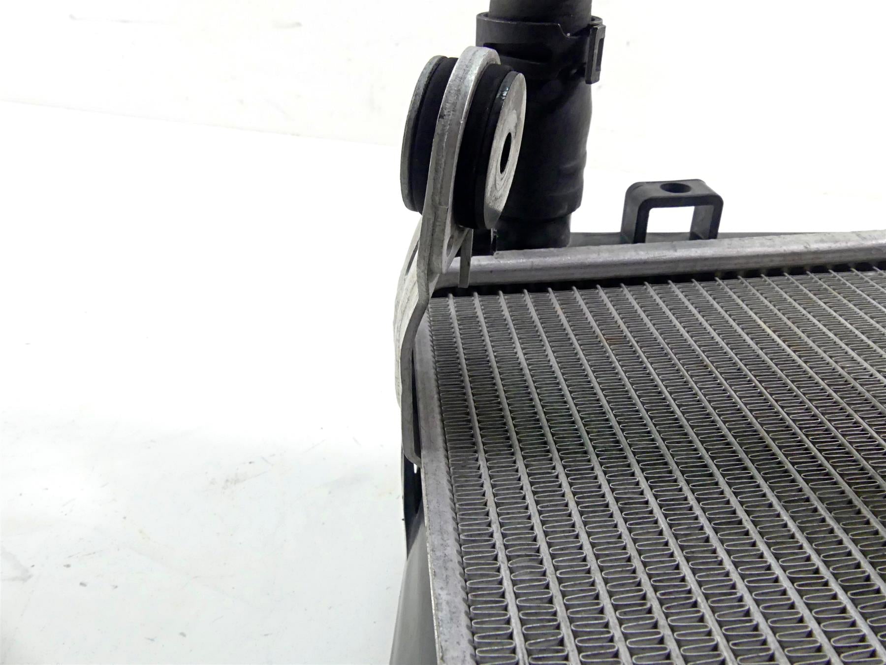2014 BMW R1200GS K50 Left Radiator + Thermostat Fan Cover Set 17118523116 {{ shop.shopifyCountryName }} - Mototech271