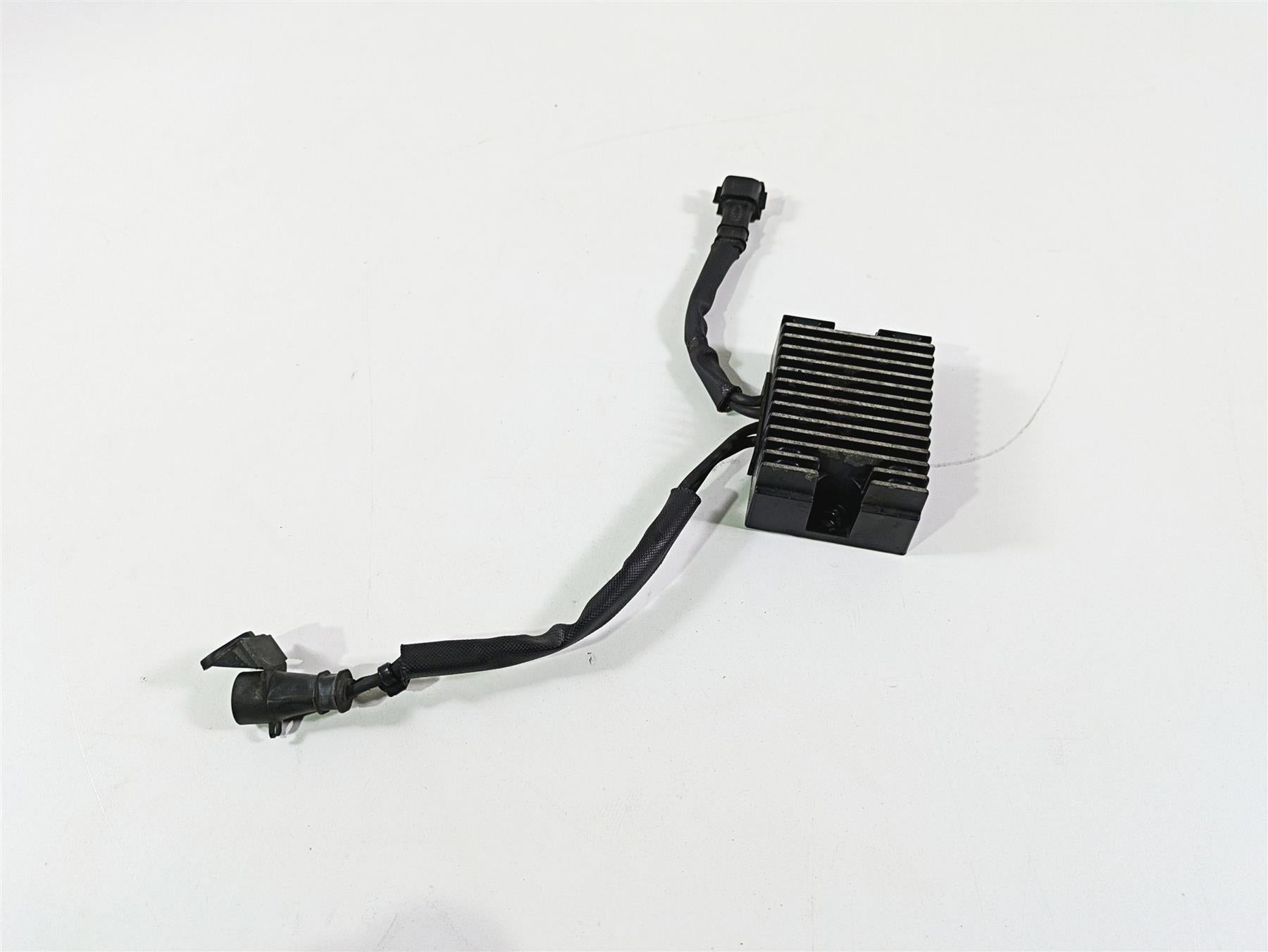2009 Harley XR1200 Sportster Rectifier Voltage Regulator 74711-08 {{ shop.shopifyCountryName }} - Mototech271