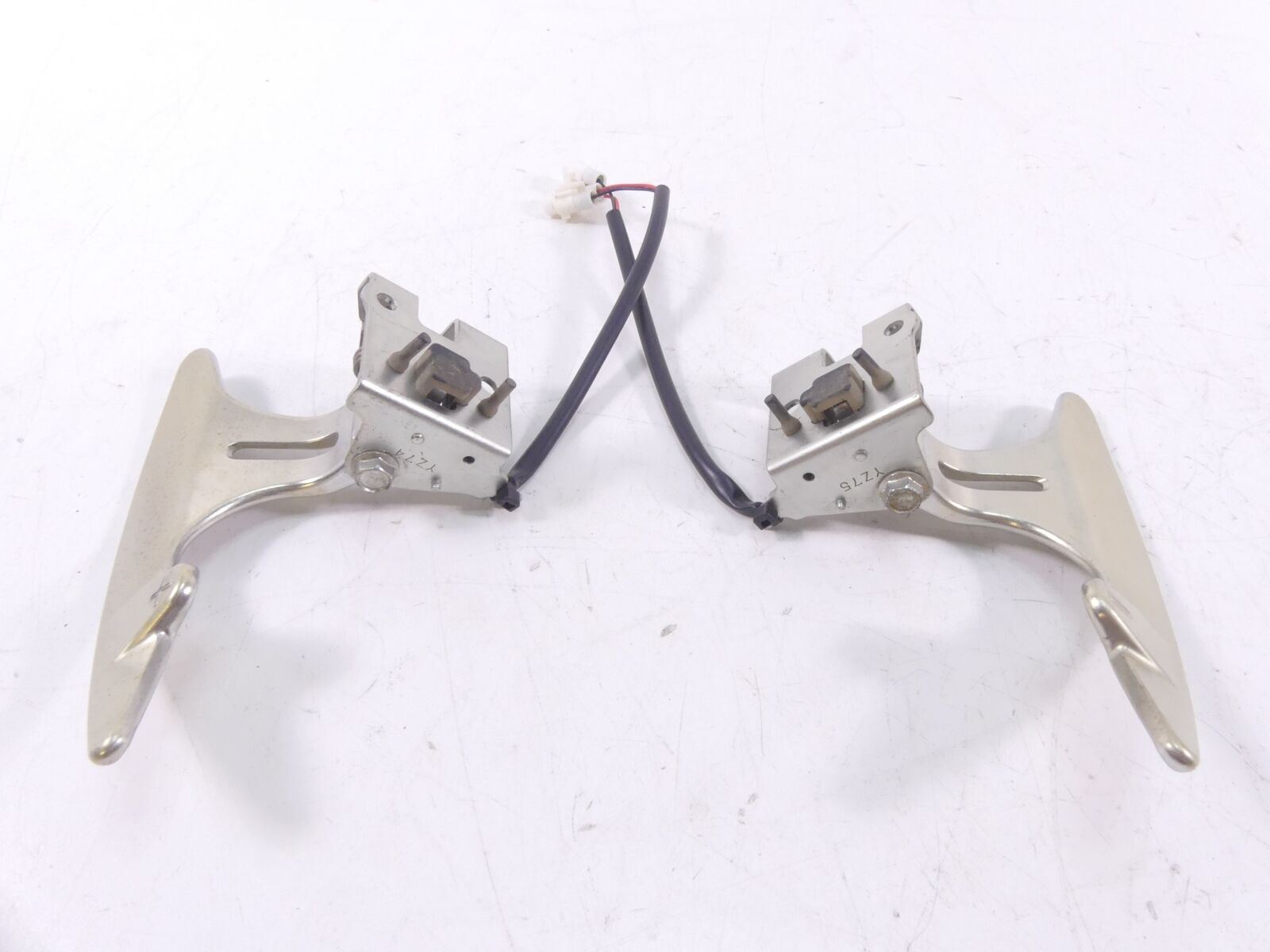 2017 Yamaha YXZ1000R EPS SS Left Right Shifter Shift Paddle Set B57-2380A-00-00 {{ shop.shopifyCountryName }} - Mototech271