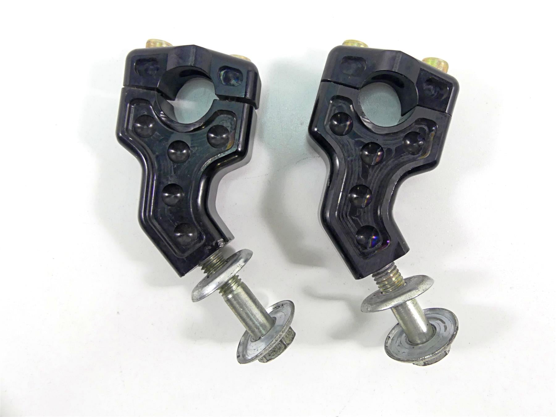 2011 Harley Softail FXS Blackline Joker Machine Dual 2.5" Riser Handlebar Set {{ shop.shopifyCountryName }} - Mototech271