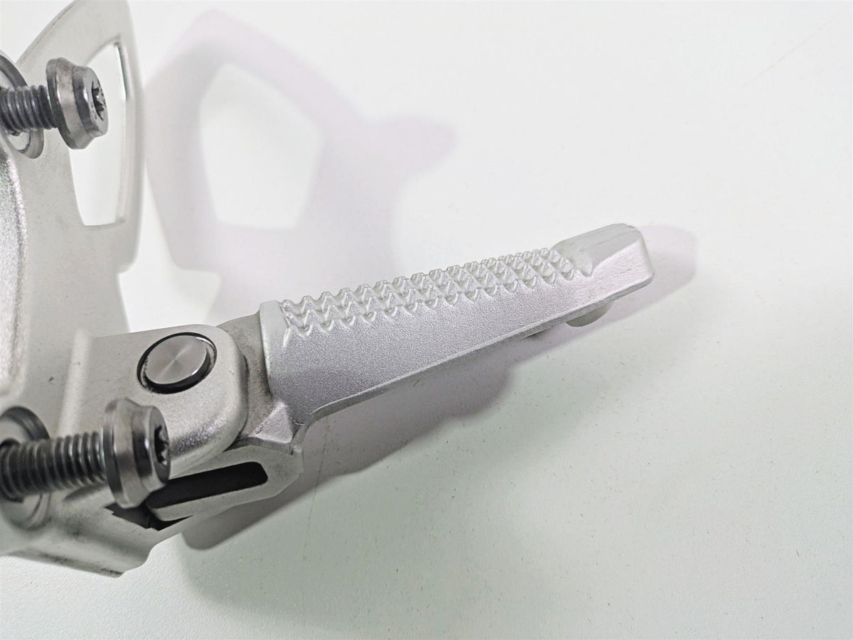 2022 BMW RnineT Pure K22 Left Footpeg Foot Peg Rest 46719457881 {{ shop.shopifyCountryName }} - Mototech271