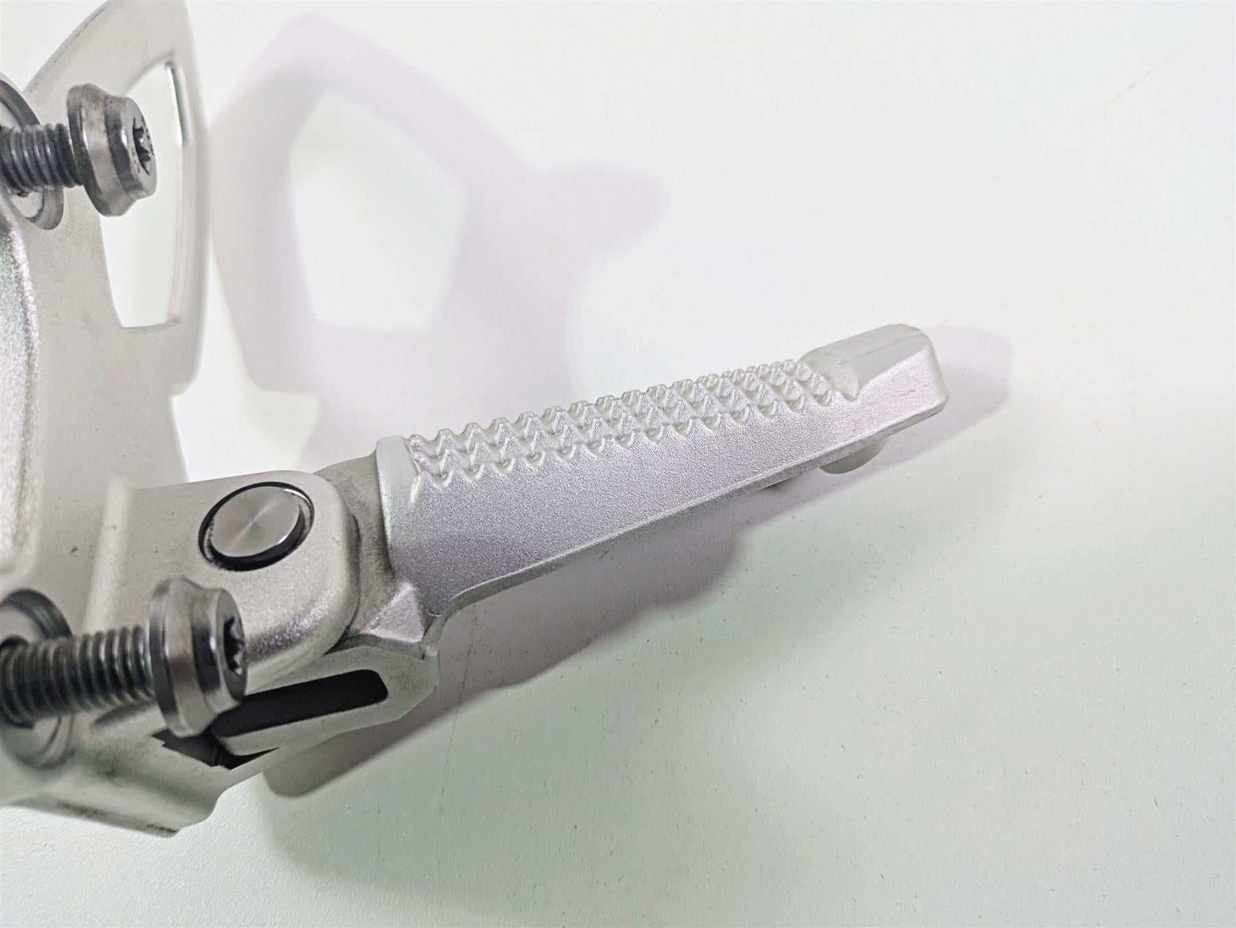 2022 BMW RnineT Pure K22 Left Footpeg Foot Peg Rest 46719457881 {{ shop.shopifyCountryName }} - Mototech271