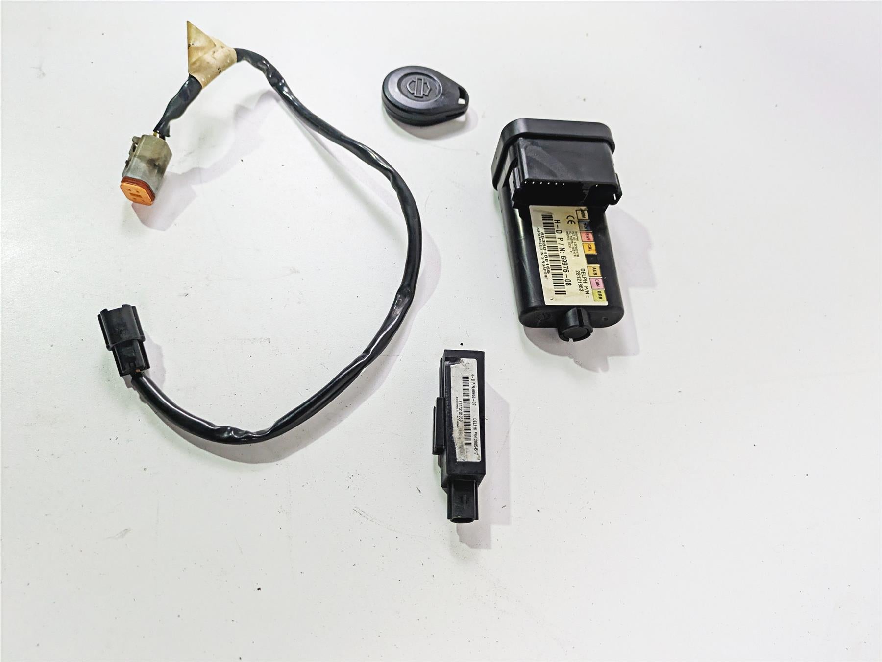 2008 Harley FXCWC Softail Rocker Tssm Security Module Fob Antenna Set 69976-08 {{ shop.shopifyCountryName }} - Mototech271