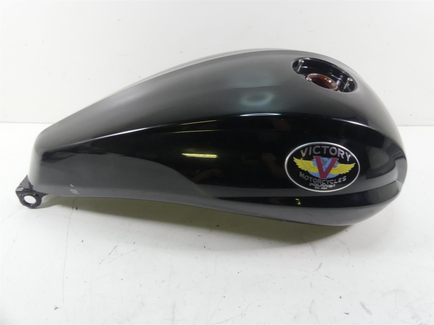 2012 Victory Cross Country Fuel Gas Petrol Tank Reservoir - Read 1016149 {{ shop.shopifyCountryName }} - Mototech271