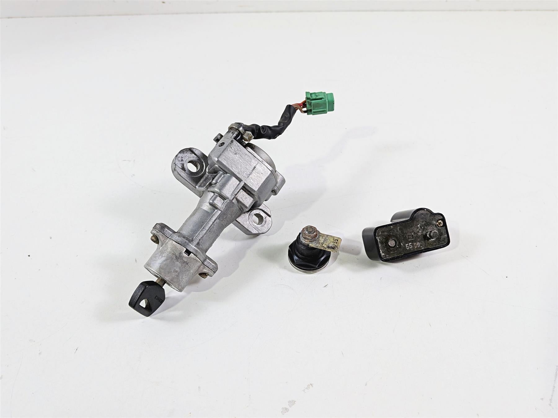 2005 Suzuki VZ800 M50 Boulevard Ignition Switch Key Lock Set - Read 37100-41880 {{ shop.shopifyCountryName }} - Mototech271