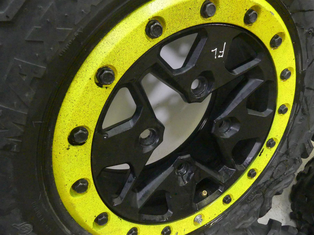 2017 Can Am Maverick X3 XDS Turbo R Oem Wheel Maxxis Tire Set -Read 705401965 {{ shop.shopifyCountryName }} - Mototech271