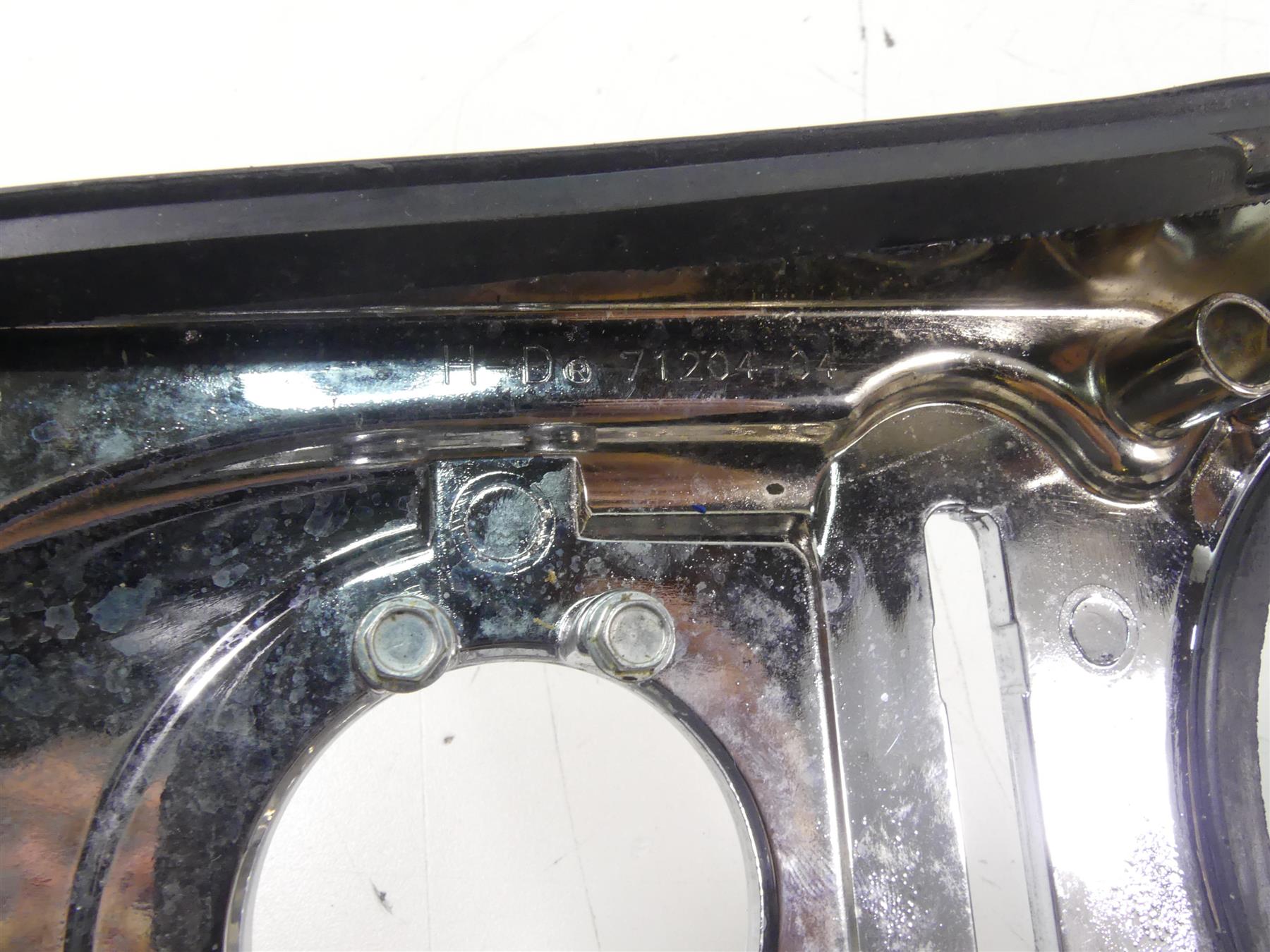 2009 Harley FXDF Dyna Fat Bob Tank Dash Chrome Cover Console 71204-04 {{ shop.shopifyCountryName }} - Mototech271