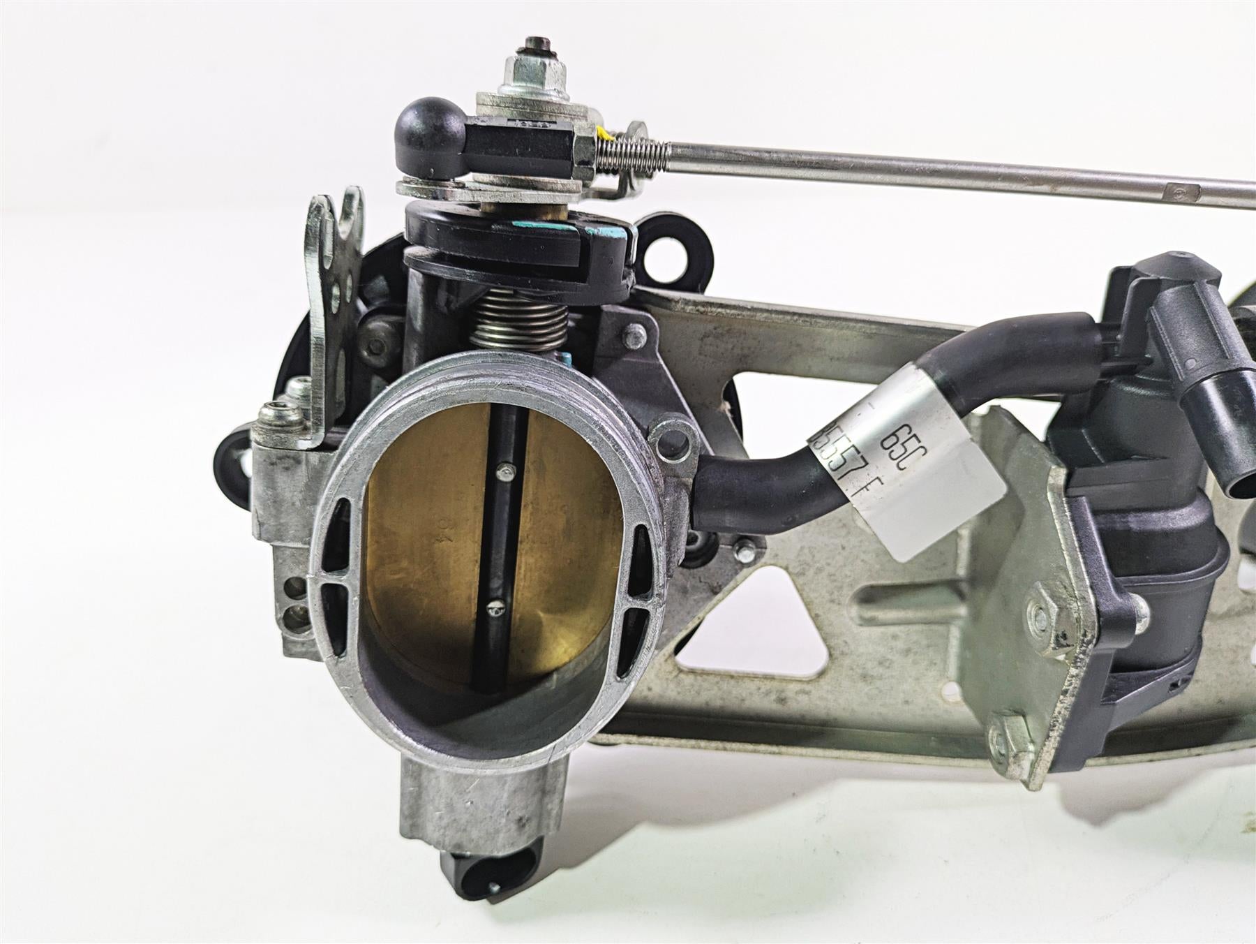 2010 Ducati Streetfighter 1098 S Throttle Body Bodies READ 28240791B {{ shop.shopifyCountryName }} - Mototech271