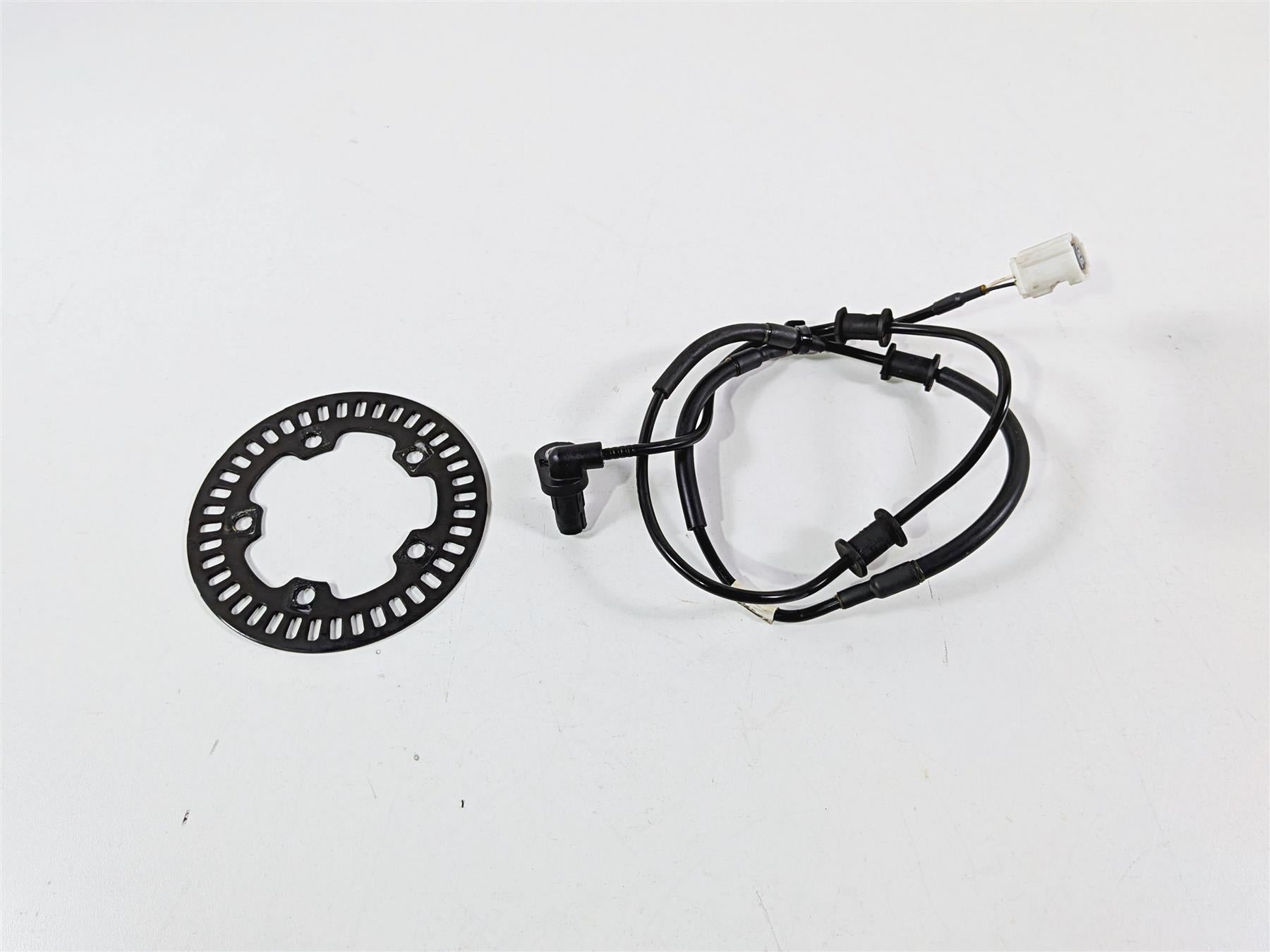2016 Yamaha YZF R1 RN32 Rear Abs Brake Wheel Speed Sensor 2CR-85980-00-00 {{ shop.shopifyCountryName }} - Mototech271