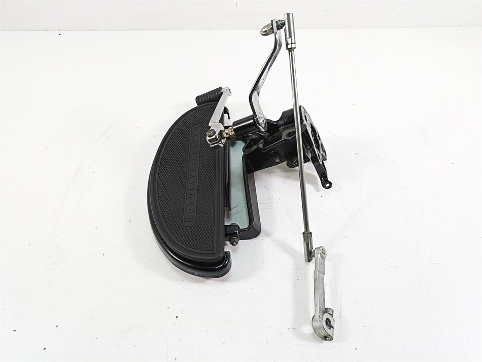 2009 Harley Softail FLSTSB Cross Bones Left Floorboard & Shifter Set 33630-07A {{ shop.shopifyCountryName }} - Mototech271
