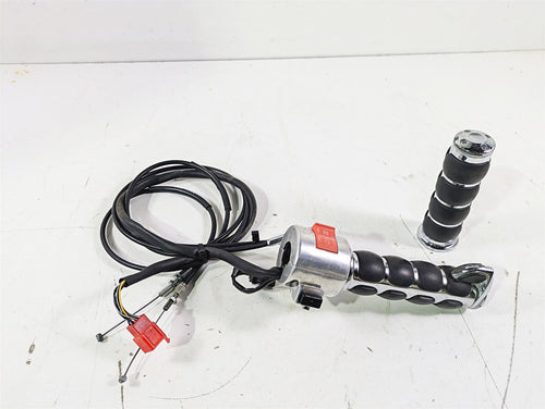 2002 Honda V-Twin VTX1800 C Right Cruise Control Switch & Throttle 35013-MCH-020 | Mototech271