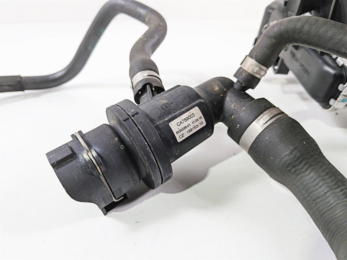2016 BMW R1200 GS K50 Left Radiator + Thermostat & Cover 17118546408 {{ shop.shopifyCountryName }} - Mototech271